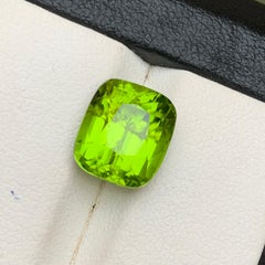 Vivid Green Peridot 6.50 Carat Cushion Cut Natural Loose Gemstone for Ring Jewel