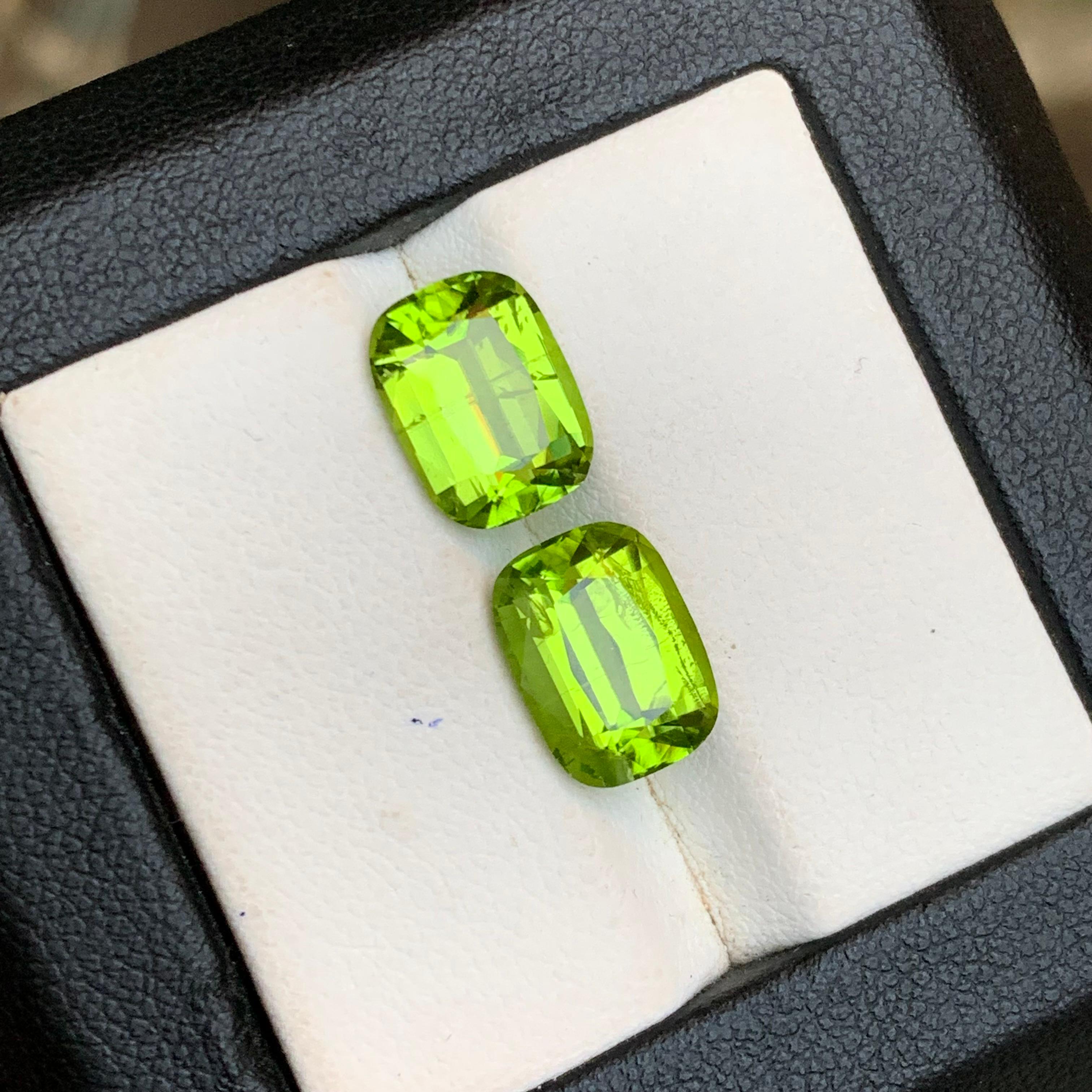 Contemporain Peridot vert vif 6.81 Ct Cushion Cut Natural Loose Gemstones Set for Jewelry (Jeu de pierres précieuses en vrac pour bijoux) en vente