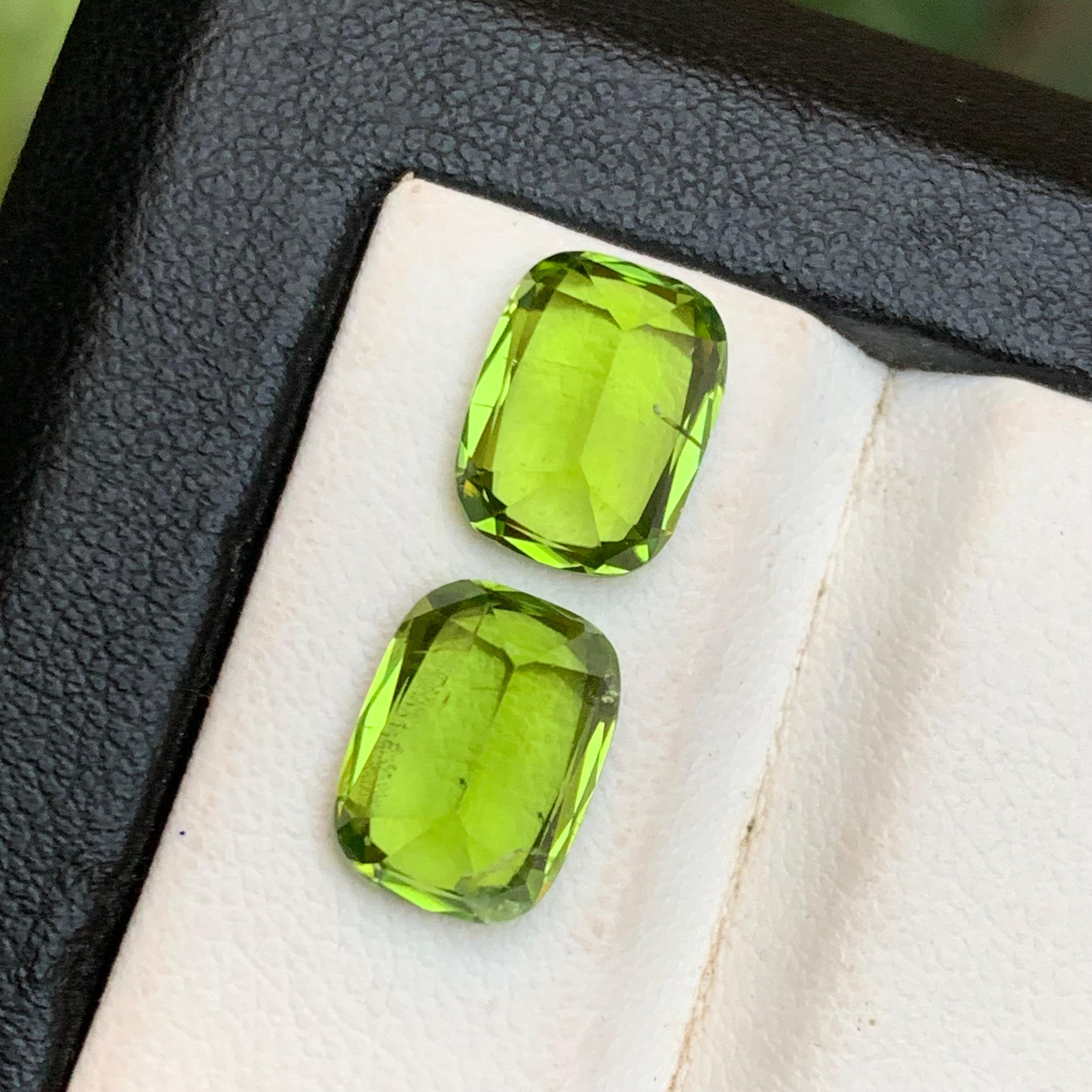 Peridot vert vif 6.81 Ct Cushion Cut Natural Loose Gemstones Set for Jewelry (Jeu de pierres précieuses en vrac pour bijoux) en vente 1