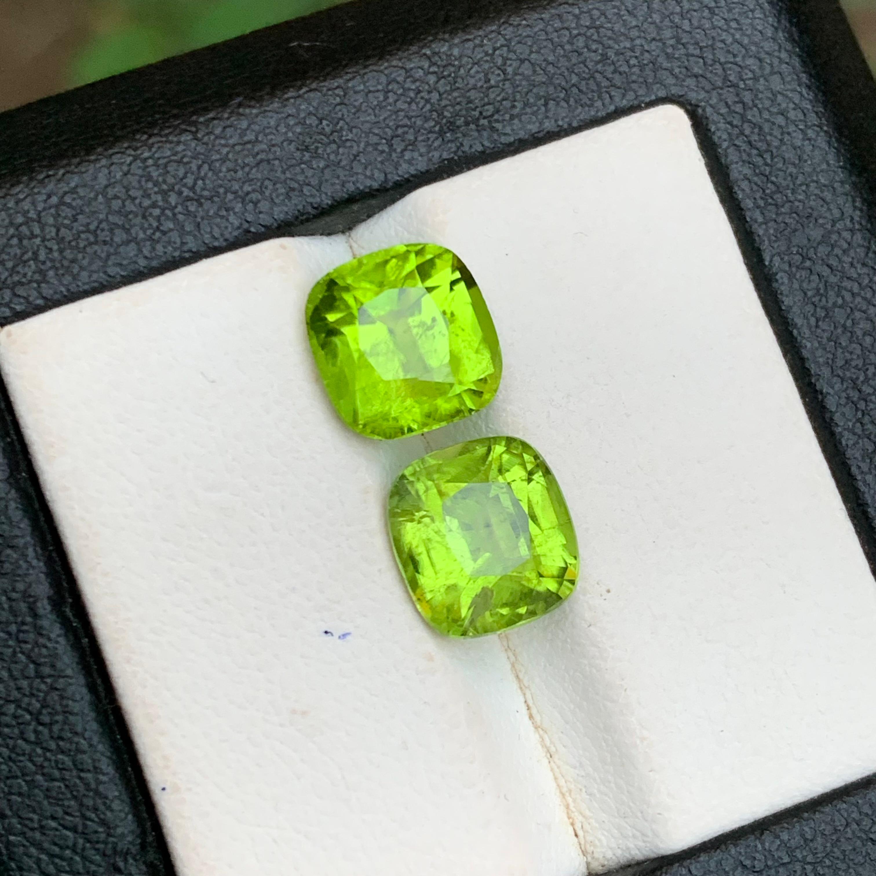 Taille coussin Peridot vert vif 6.88 Ct Cushion Cut Natural Loose Gemstones Set for Jewelry (Jeu de pierres précieuses en vrac pour bijoux) en vente