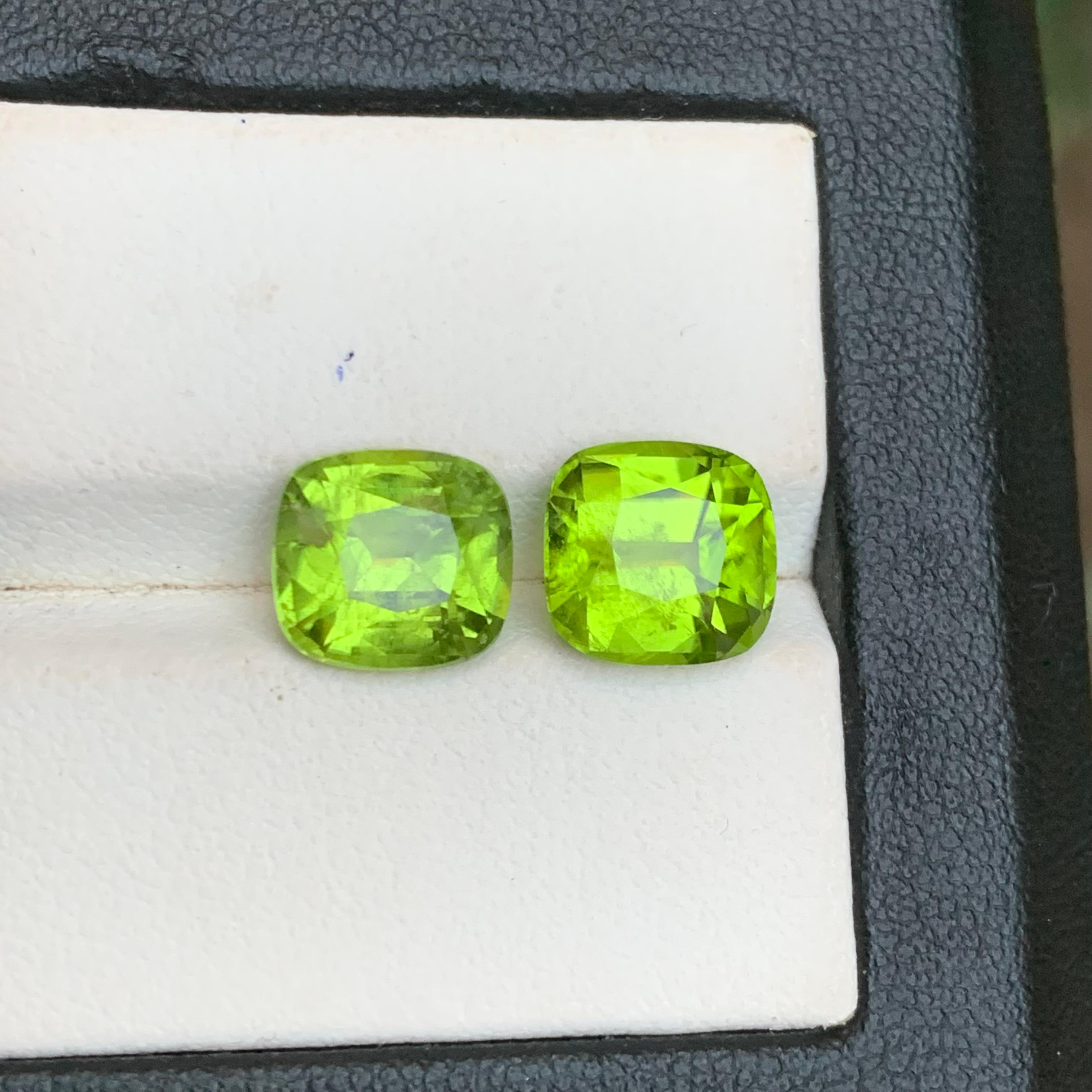 Peridot vert vif 6.88 Ct Cushion Cut Natural Loose Gemstones Set for Jewelry (Jeu de pierres précieuses en vrac pour bijoux) Neuf - En vente à Peshawar, PK