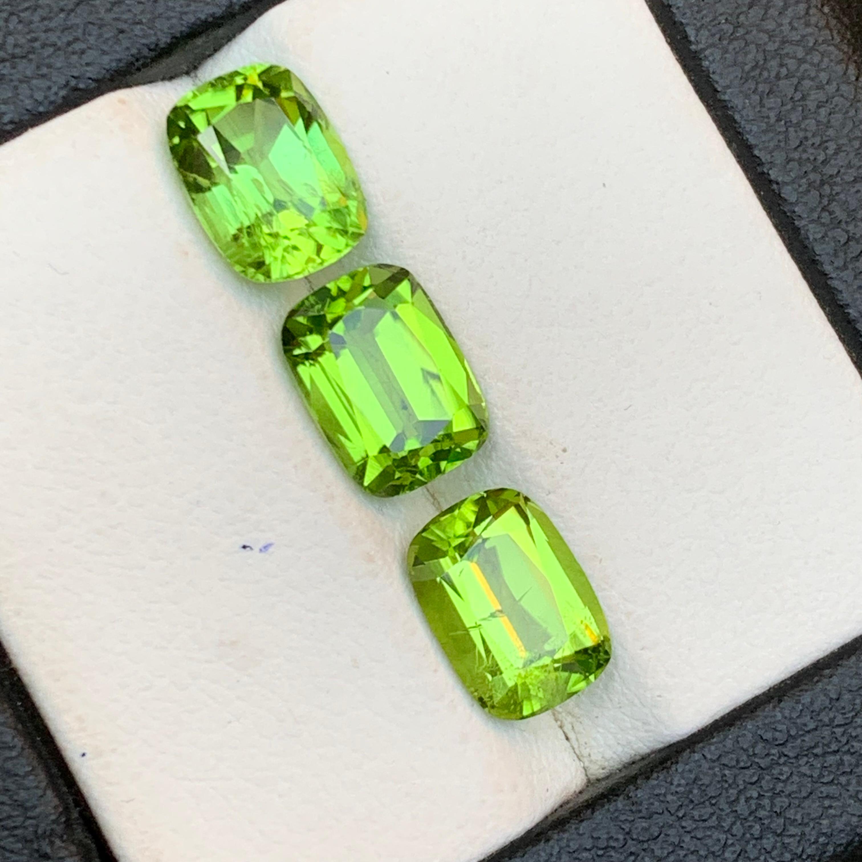 Vivid Green Peridot 7.28 Ct Cushion Cut Natürliche Lose Edelsteine Paket-Schmuck im Angebot 2