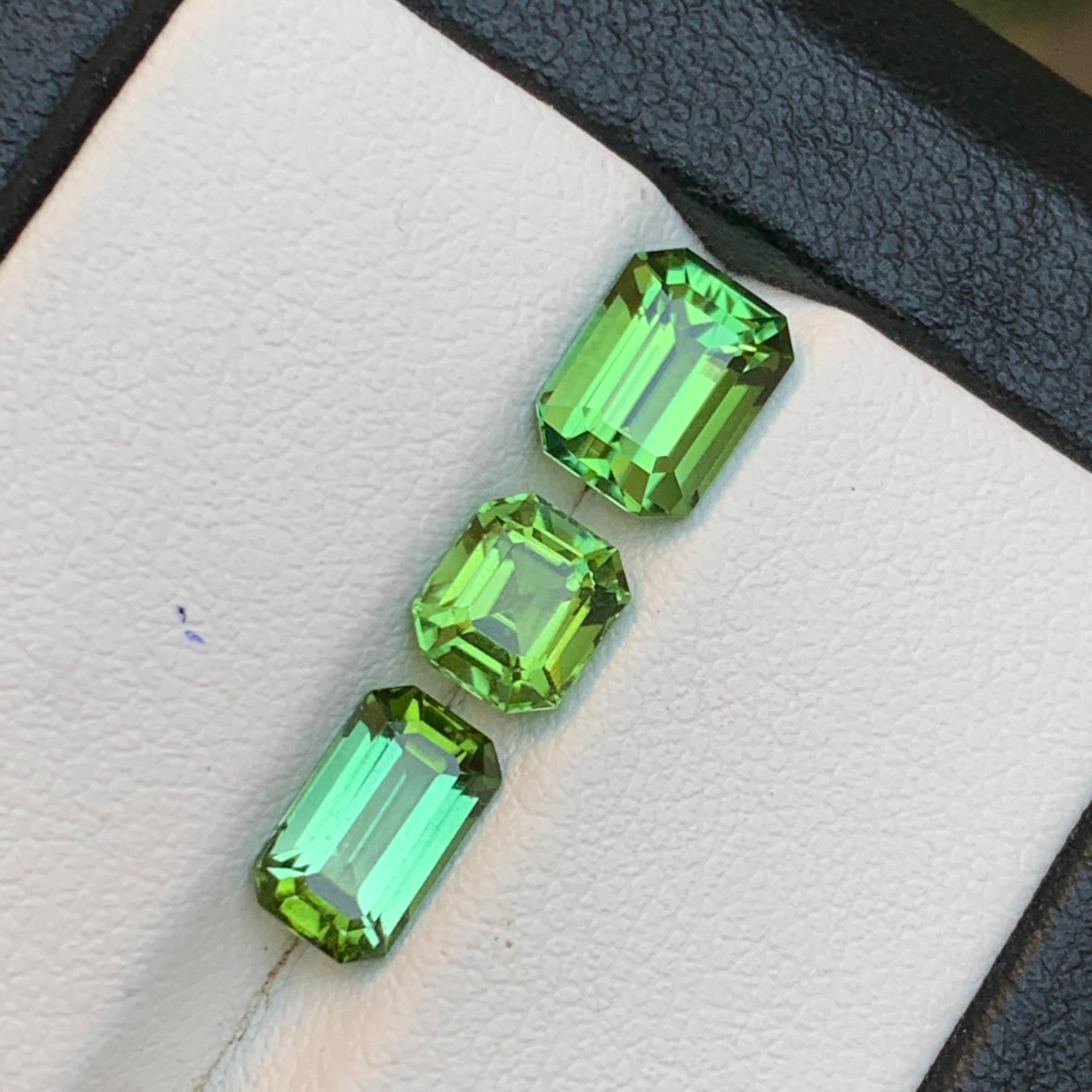 Vivid Green Tourmaline 4.03 Ct Emerald Cut Natural Loose Gemstone Parcel-Jewelry Neuf - En vente à Peshawar, PK
