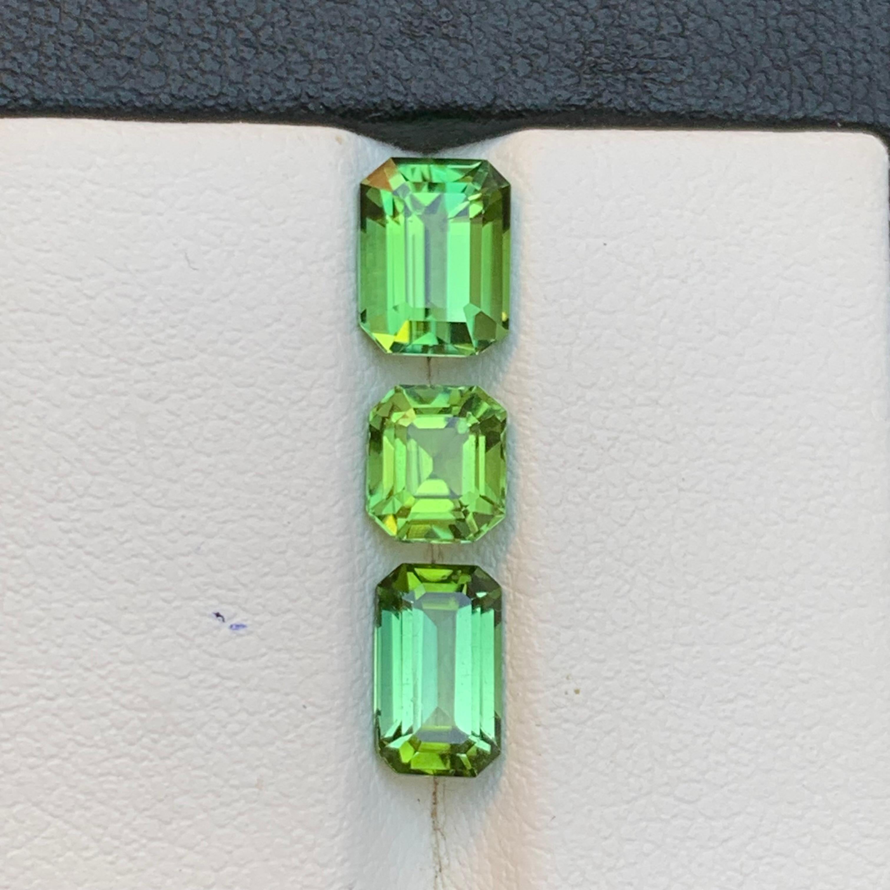 Vivid Green Tourmaline 4.03 Ct Emerald Cut Natural Loose Gemstone Parcel-Jewelry Unisexe en vente