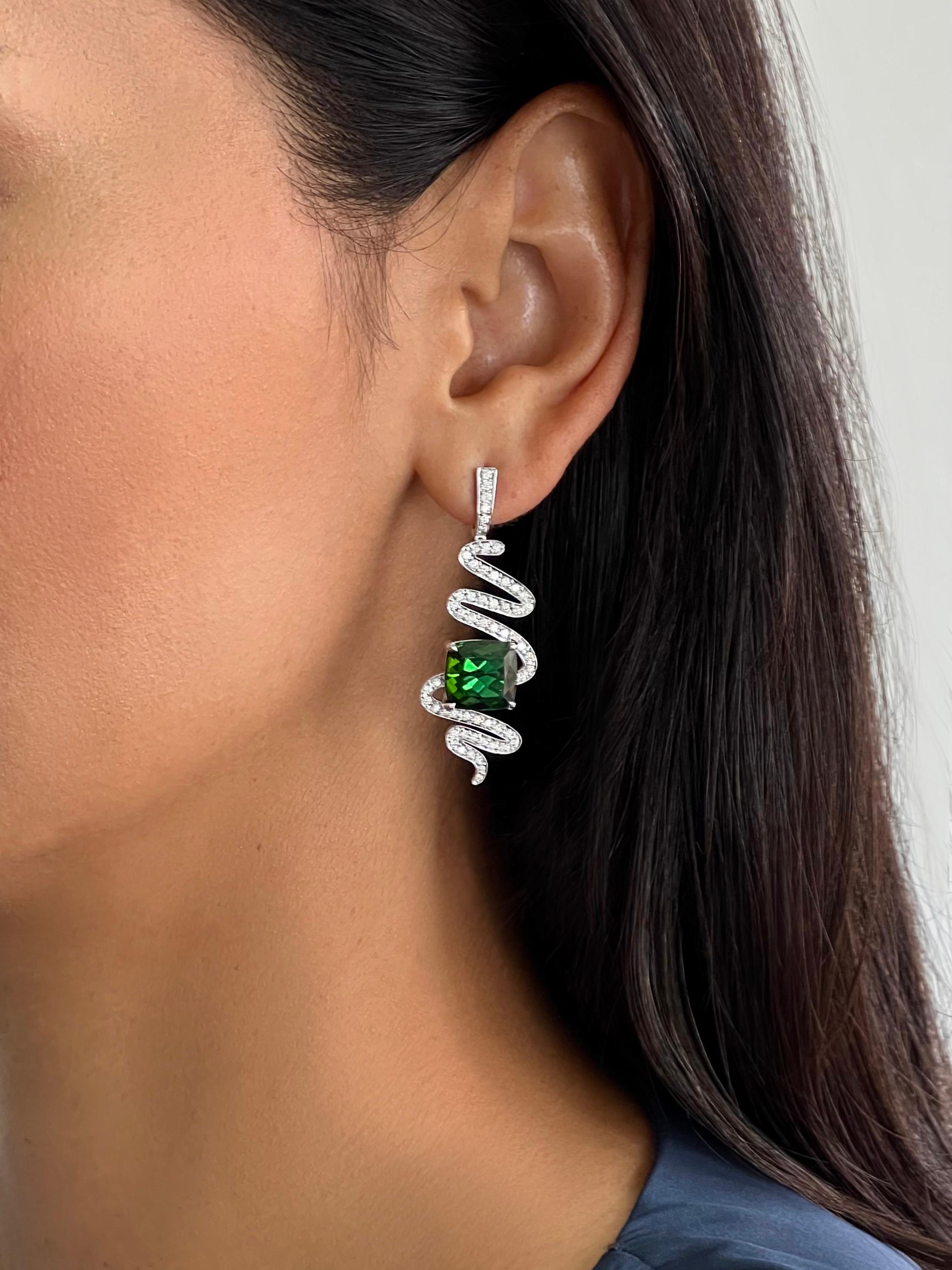Modern Vivid Brazilian Green Tourmaline and Diamond Spiral Earrings in 18k White Gold  For Sale