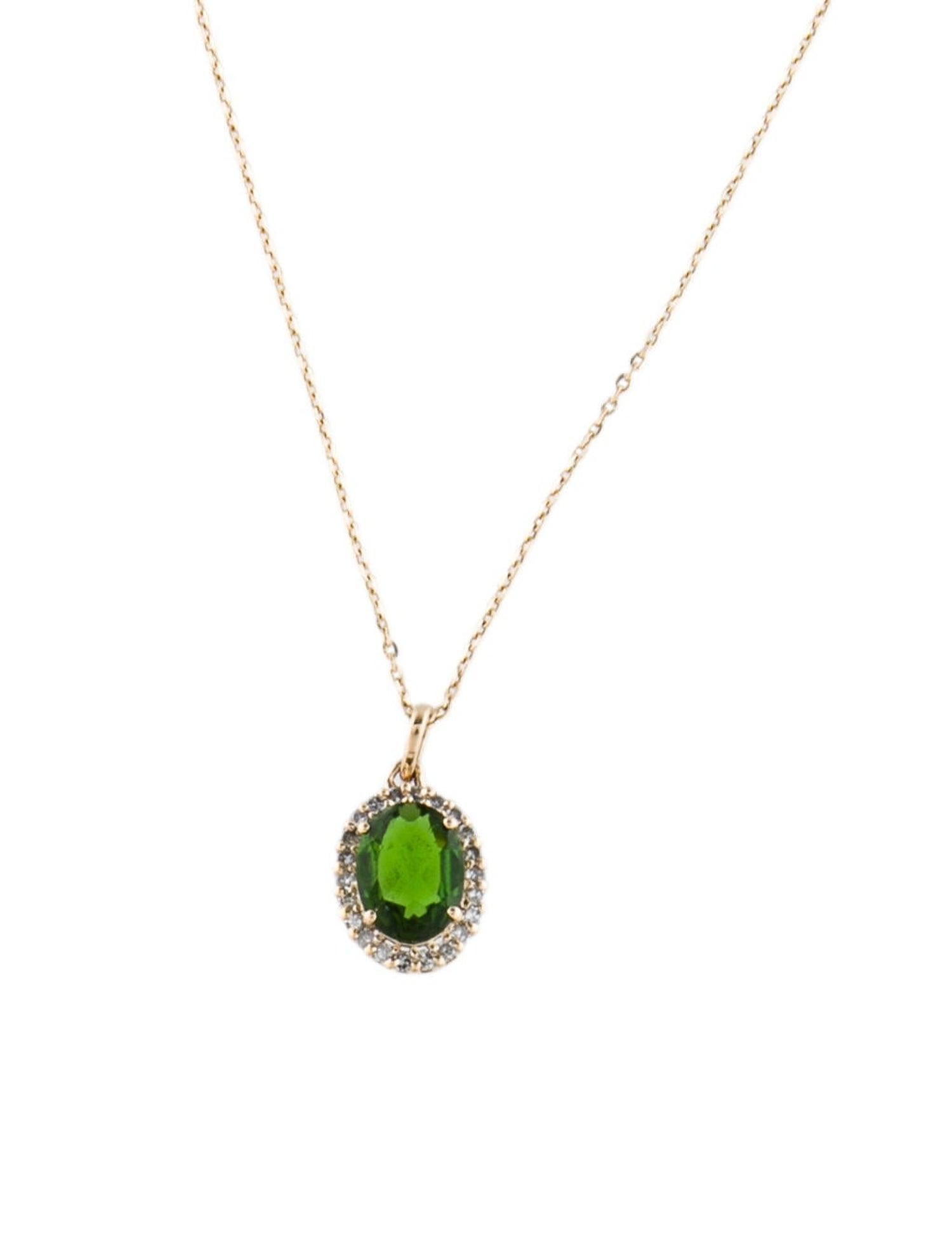 Luxury 14K Diopside & Diamond Pendant - Stunning Gemstone Statement Piece In New Condition For Sale In Holtsville, NY