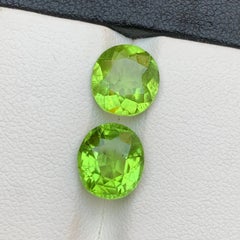 Vivid Lime Green Natural Peridot 5.88 Carat Oval Cut Loose Gemstones for Jewelry