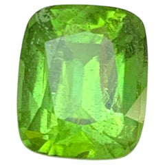 Vivid Lime Green Natural Peridot Cushion Cut 5.10 Carat Loose Gemstone for Ring