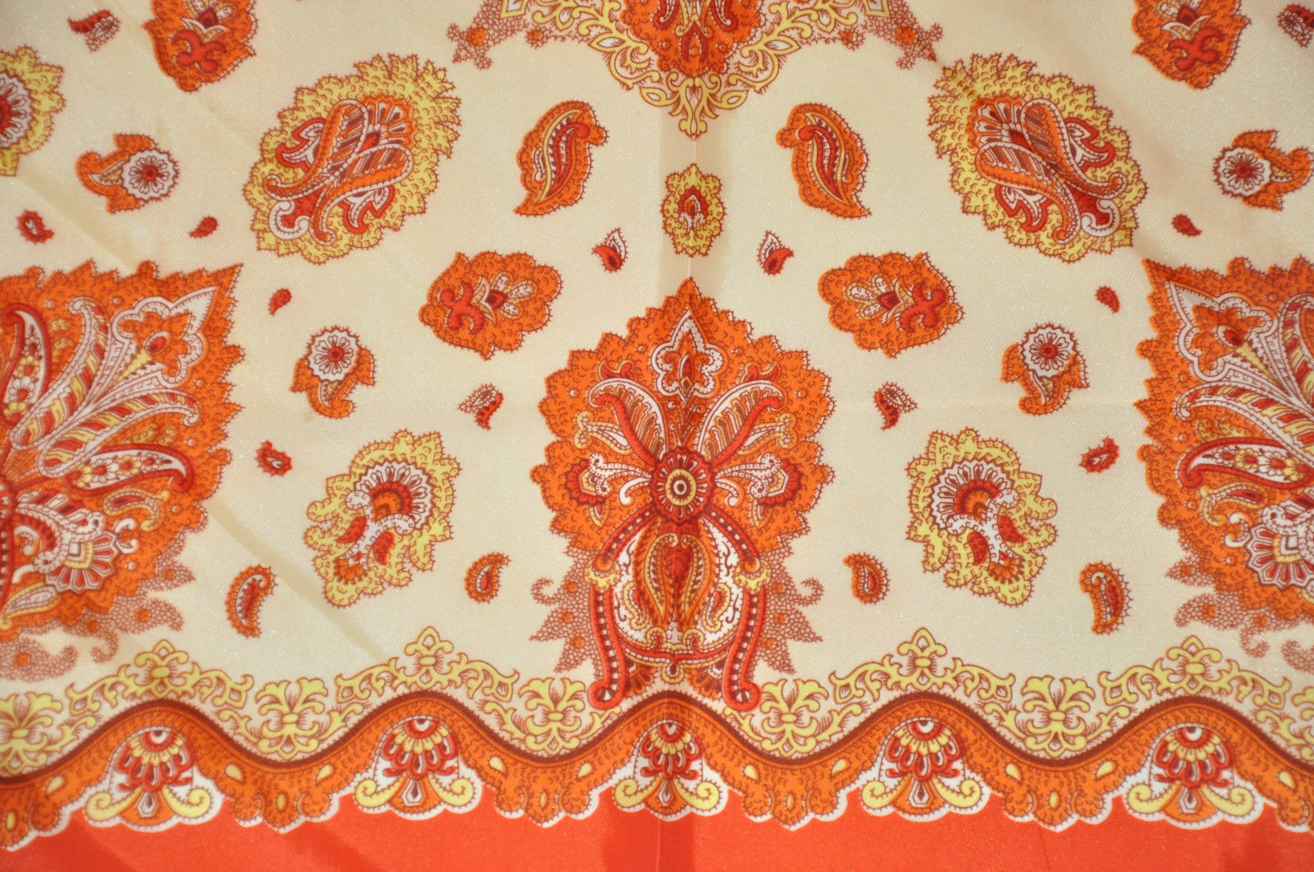 Bolder Palsey-Schal in lebhaften, mehrfarbigen Tangerine- und Orangetönen für Damen oder Herren im Angebot