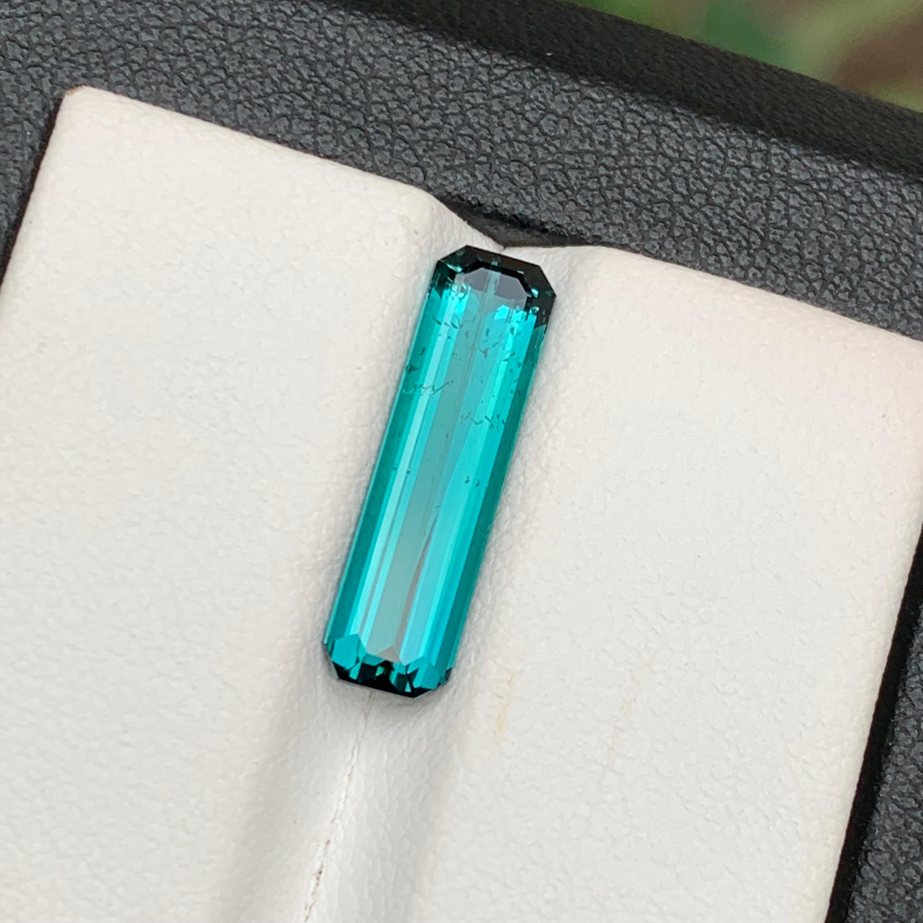 Vivid Neon Blue Natural Tourmaline Loose Gemstone for Ring, Necklace Pendant, or any other Jewelry Setting-Emerald Cut from Afghanistan!!

💎 GEMSTONE TYPE: Tourmaline
⚖️ WEIGHT:  3.40 Carats
🪚 SHAPE & CUT: Emerald Cut
📏 SIZE (MM): 17.63 x 4.94 x