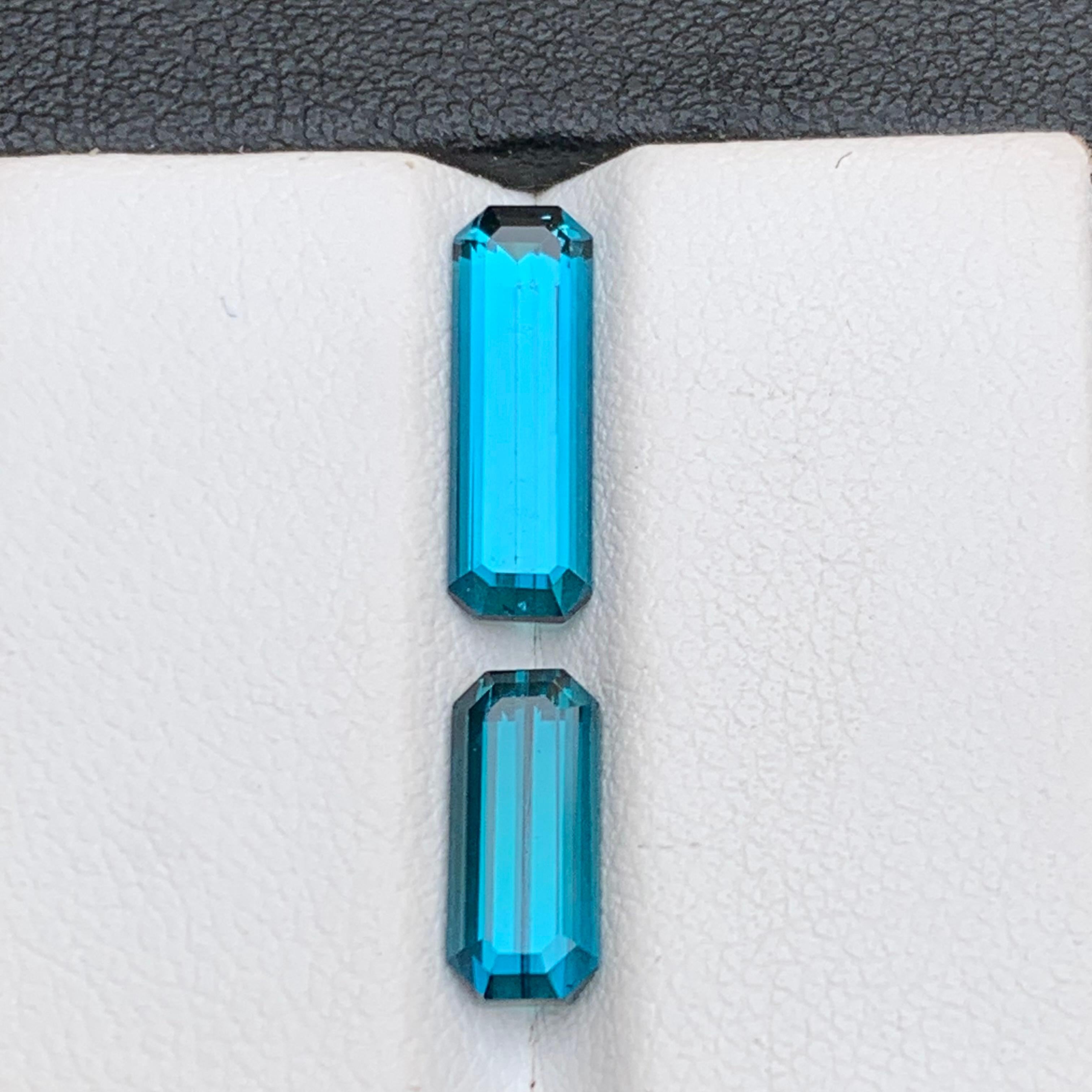Contemporaneo Anello con tormalina naturale blu neon, ciondolo con gemme sciolte 3,70 ct-gioielli in vendita