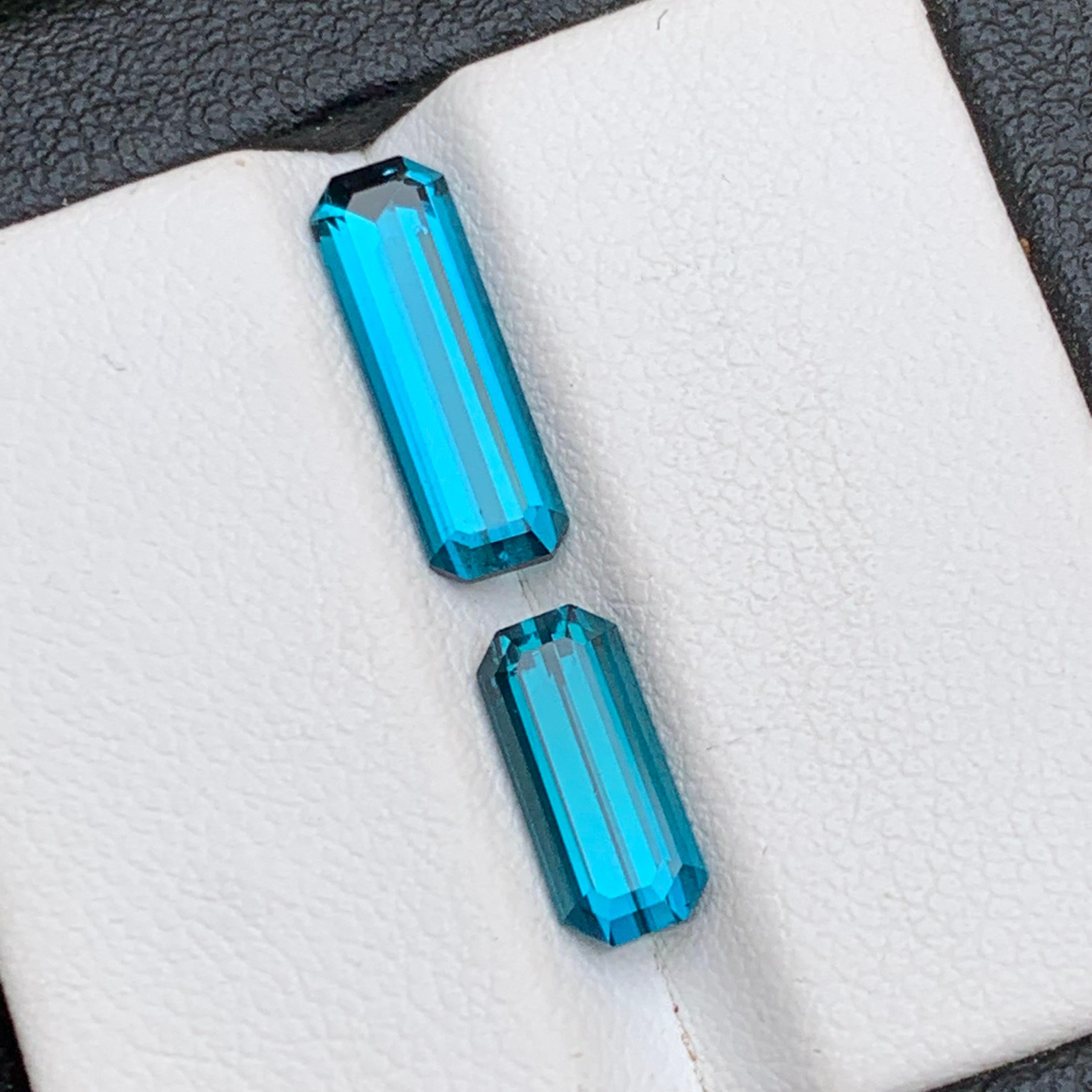 Taglio smeraldo Anello con tormalina naturale blu neon, ciondolo con gemme sciolte 3,70 ct-gioielli in vendita