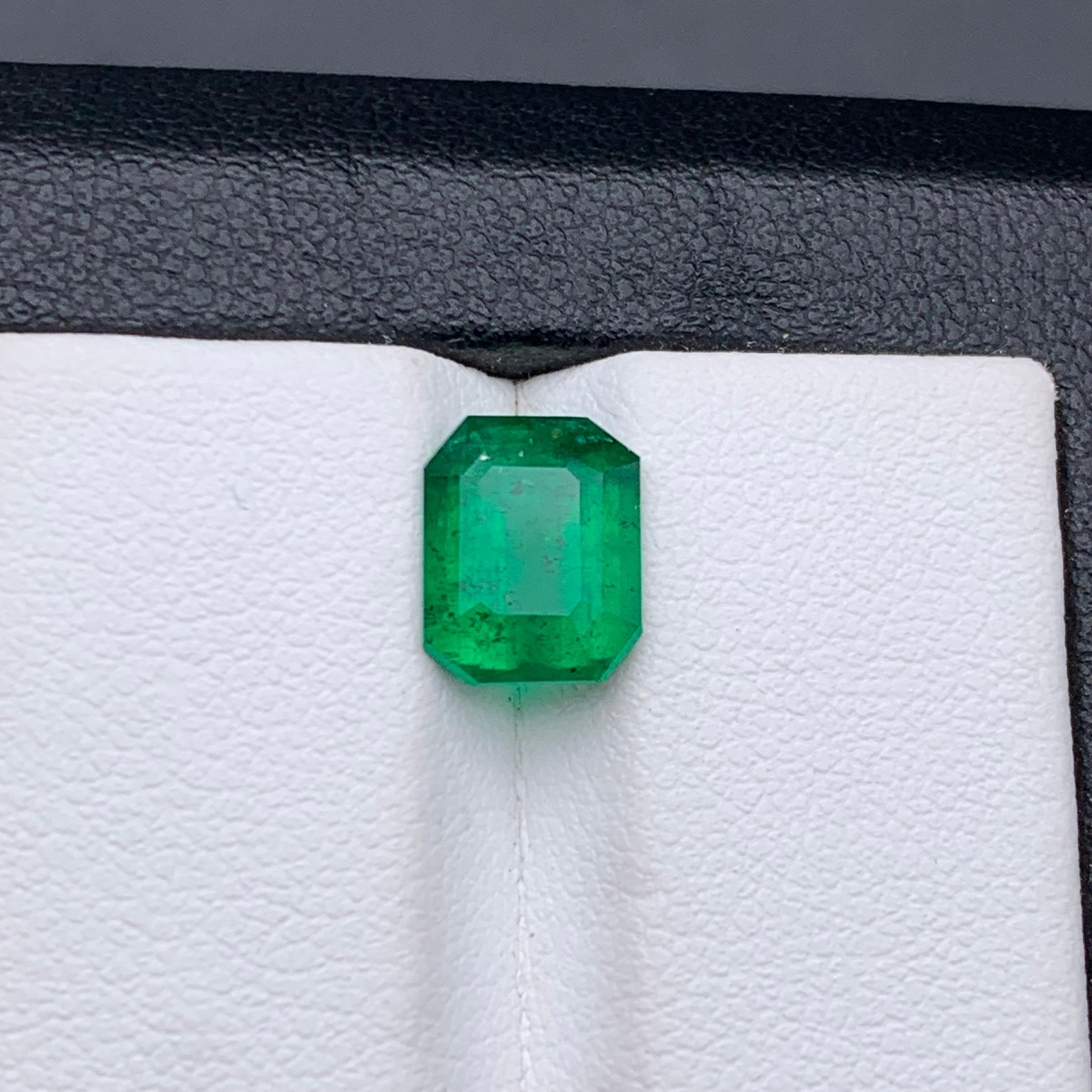 Vivid Neon Rich Green Natural Emerald Loose Gemstone 2.15 Ct Octagon Cut-Jewelry For Sale 5
