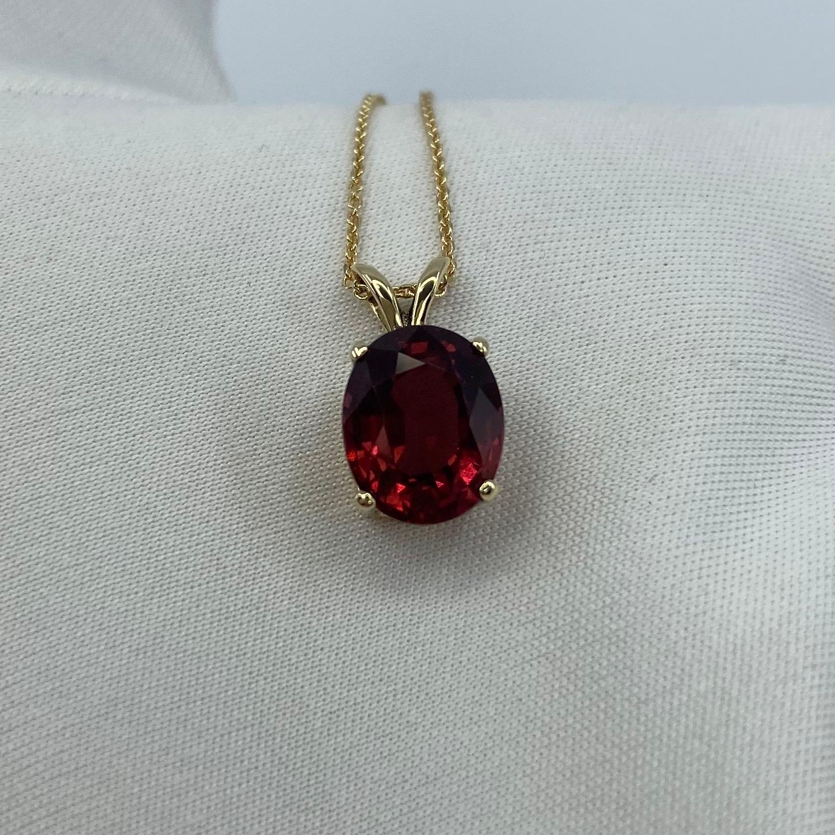 Vivid Orange Pink Red 3.30 Carat Garnet Oval Cut Solitaire Pendant Necklace In New Condition In Birmingham, GB
