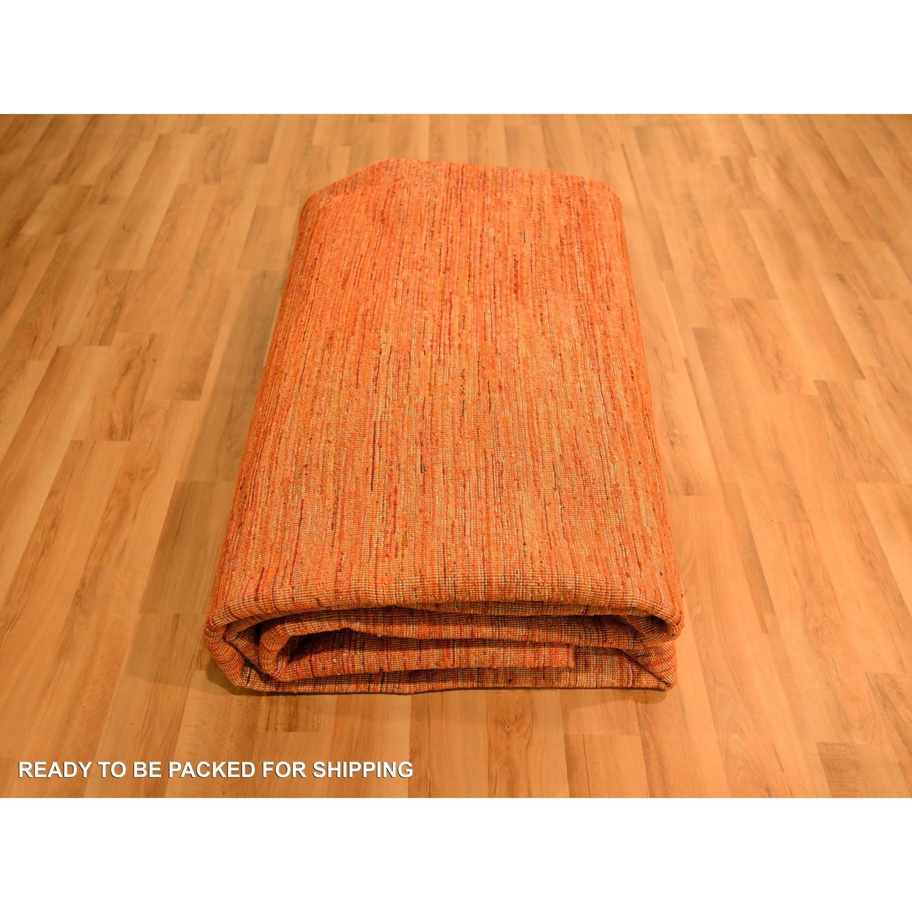 Vivid Orange Soft Pile Hand Knotted Plain Solid Design Sari Seide Orientteppich im Angebot 2