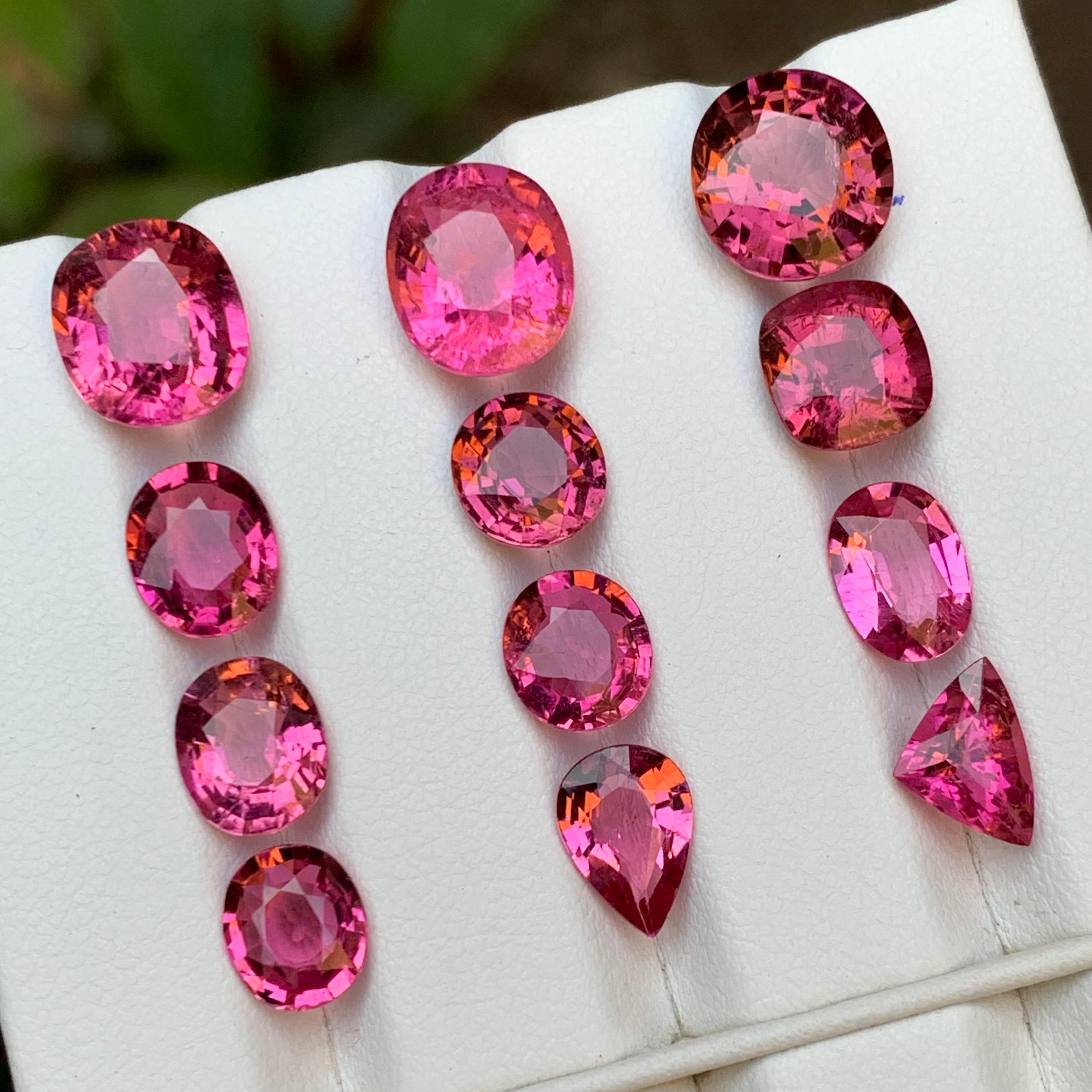 Taille coussin Vivid & Peachy Pink Natural Tourmaline Loose Gemstones Lot 24.25 Ct for Jewelry en vente