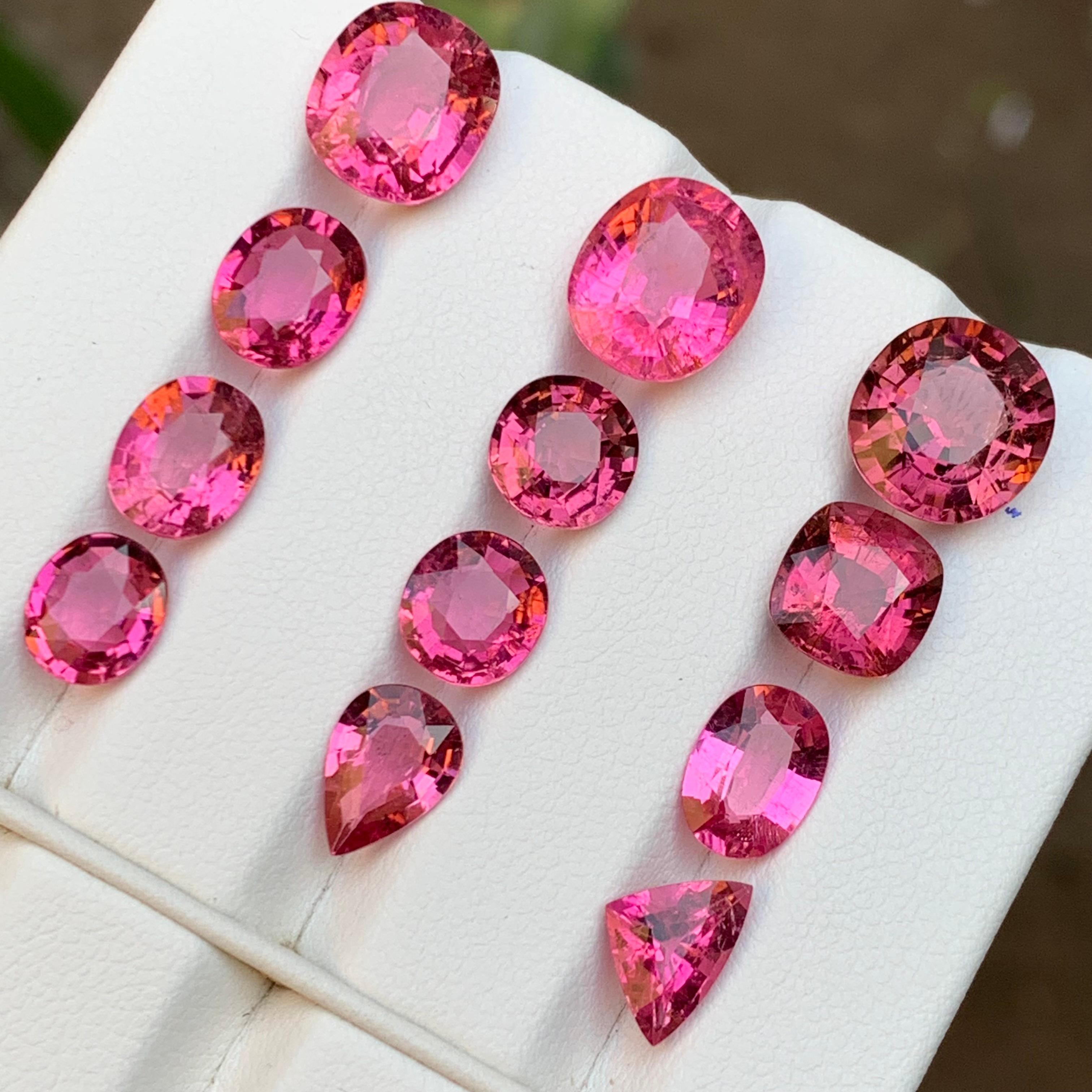 Vivid & Peachy Pink Natural Tourmaline Loose Gemstones Lot 24.25 Ct for Jewelry en vente 1
