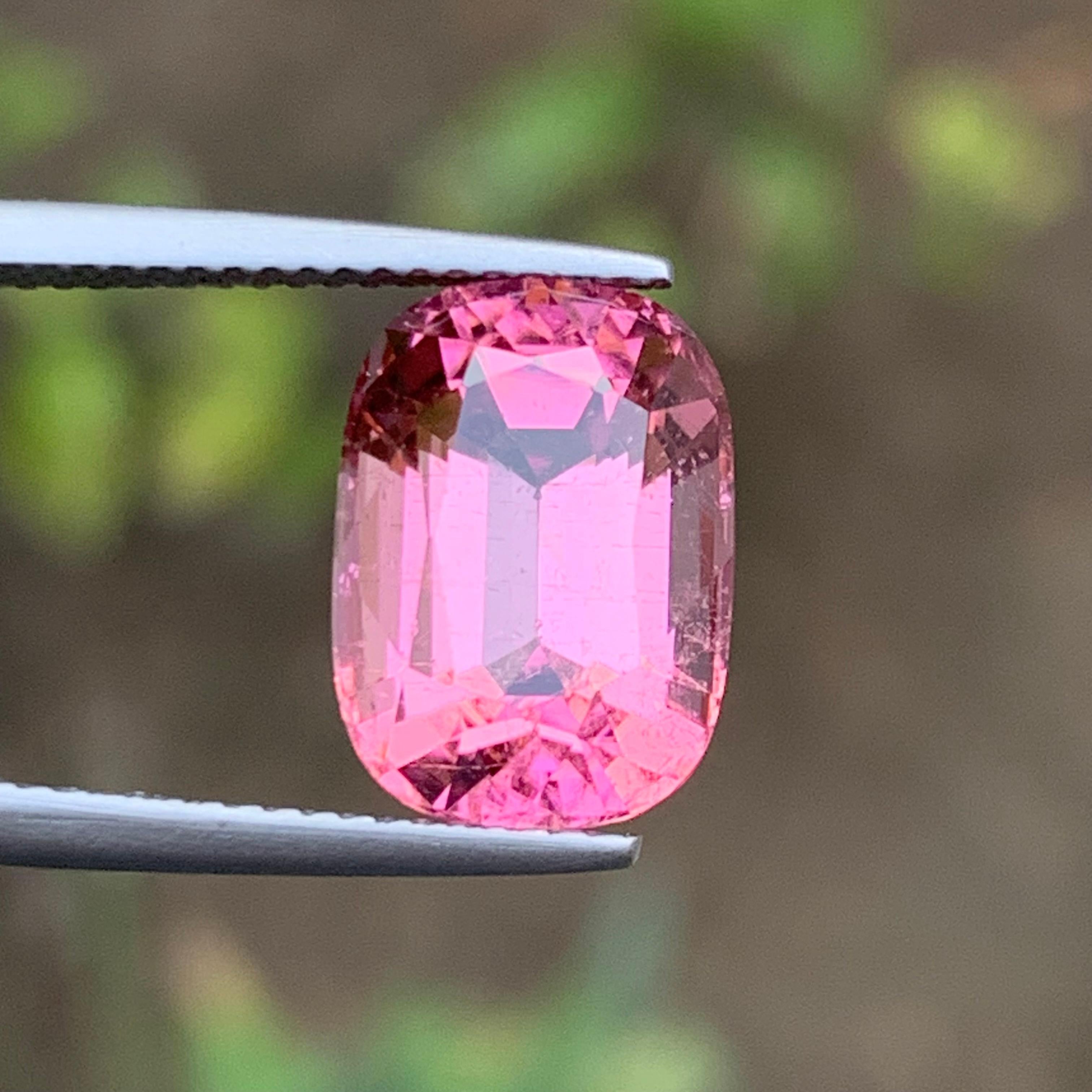 da uomo o donna Anello con tormalina naturale rosa pesca, ciondolo, pietra preziosa da 6,80 carati con taglio a cuscino in vendita
