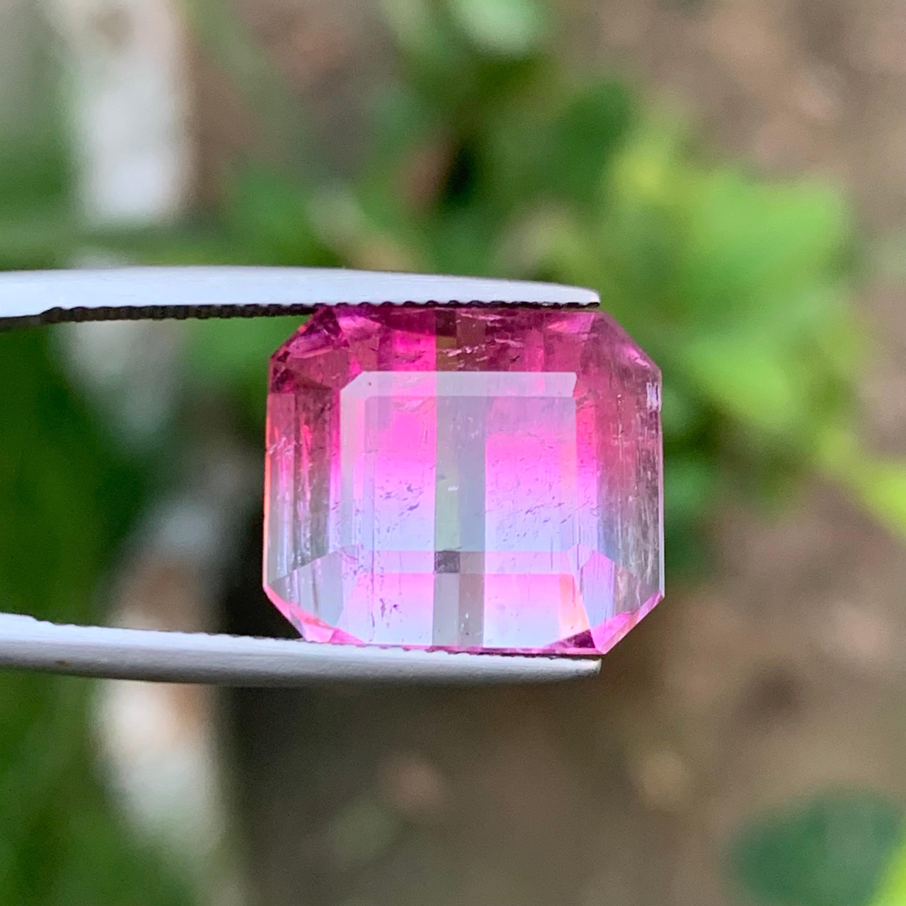 Vivid Pink Bicolor Natural Tourmaline Gemstone 16.95 Ct Emerald Cut for Pendant For Sale 6