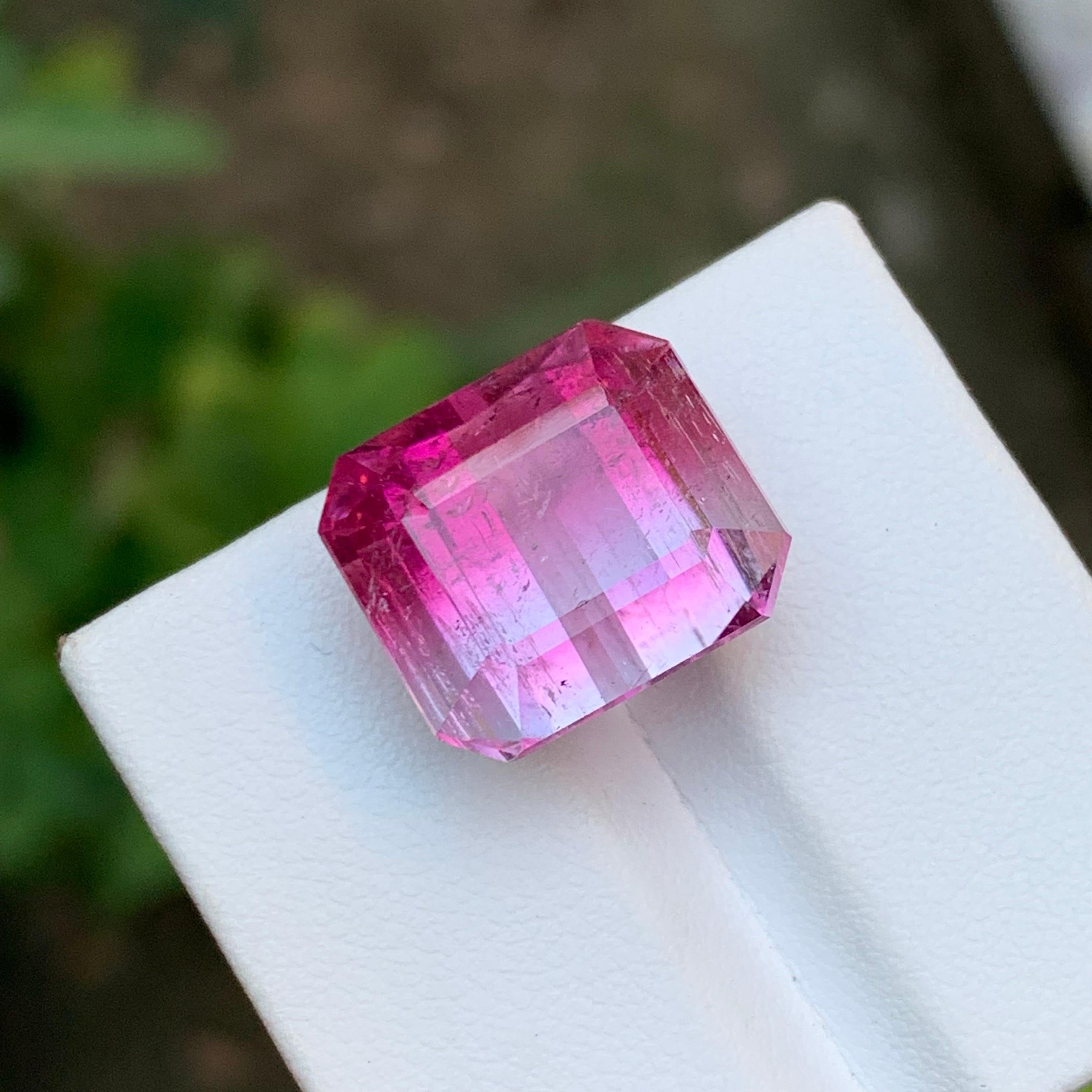 Vivid Pink Bicolor Natural Tourmaline Gemstone 16.95 Ct Emerald Cut for Pendant For Sale 7