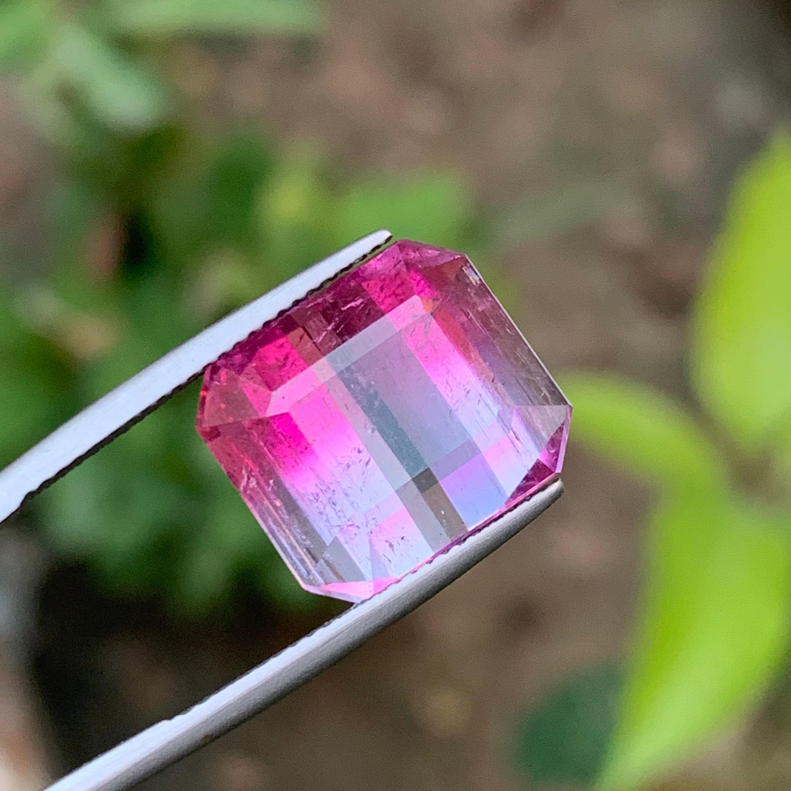 Women's or Men's Vivid Pink Bicolor Natural Tourmaline Gemstone 16.95 Ct Emerald Cut for Pendant For Sale
