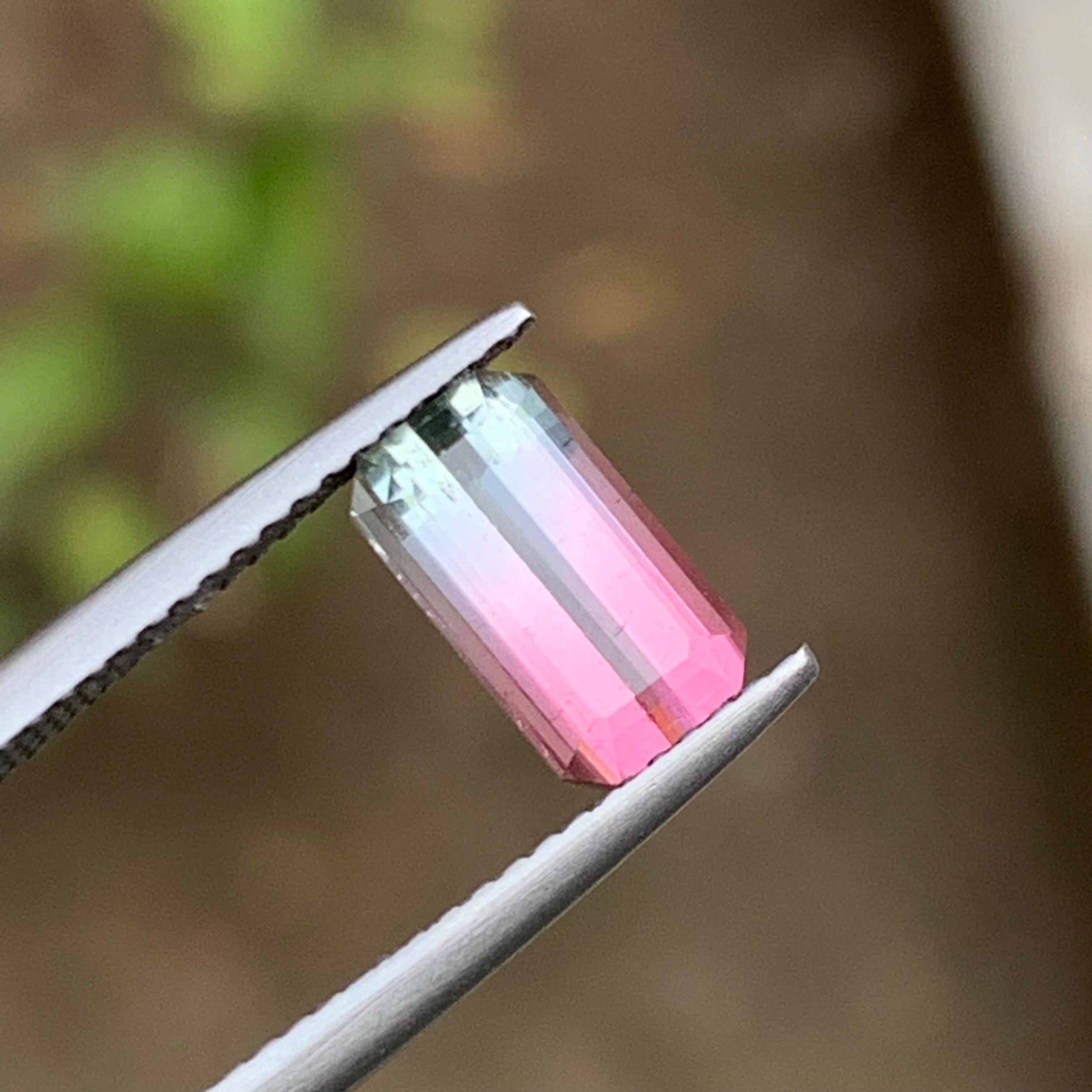 Vivid Pink Bicolor Natürlicher Turmalin Ring Lose Edelstein 1.80 Ct Smaragd Schliff im Angebot 3