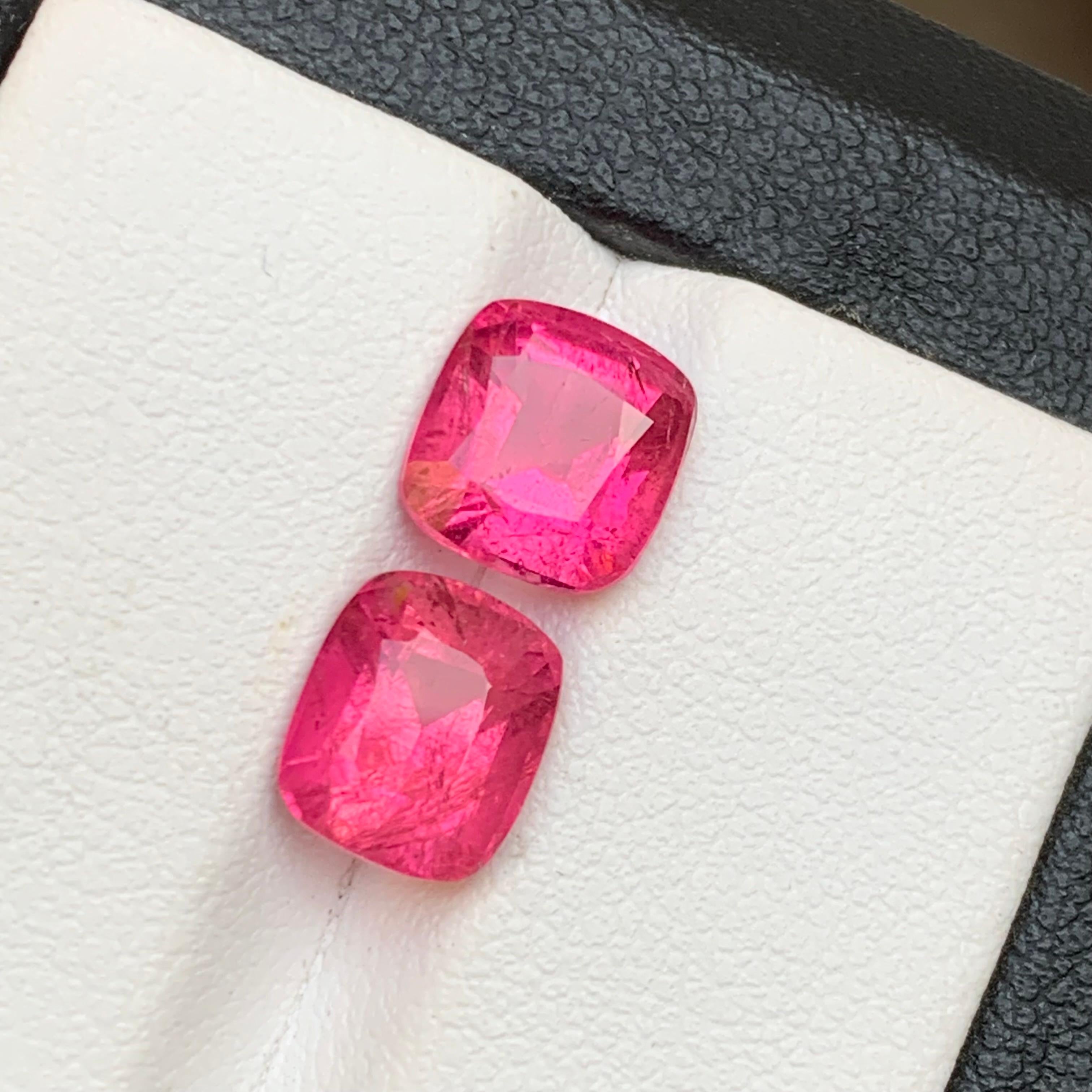 Contemporary Vivid Pink Natural Rubellite Tourmaline Loose Gemstones 4.25Ct Cushion Cut-Jewel For Sale