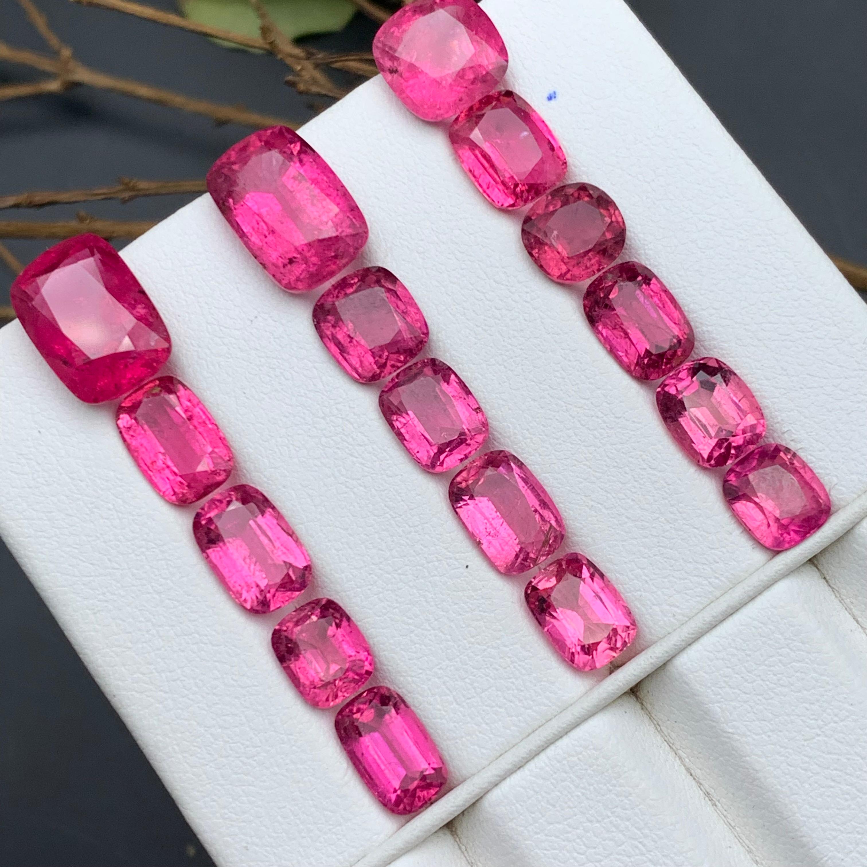 Gemme sciolte di tormalina rubellite naturale rosa vivo, lotto 34,70 carati per gioielli in vendita 6