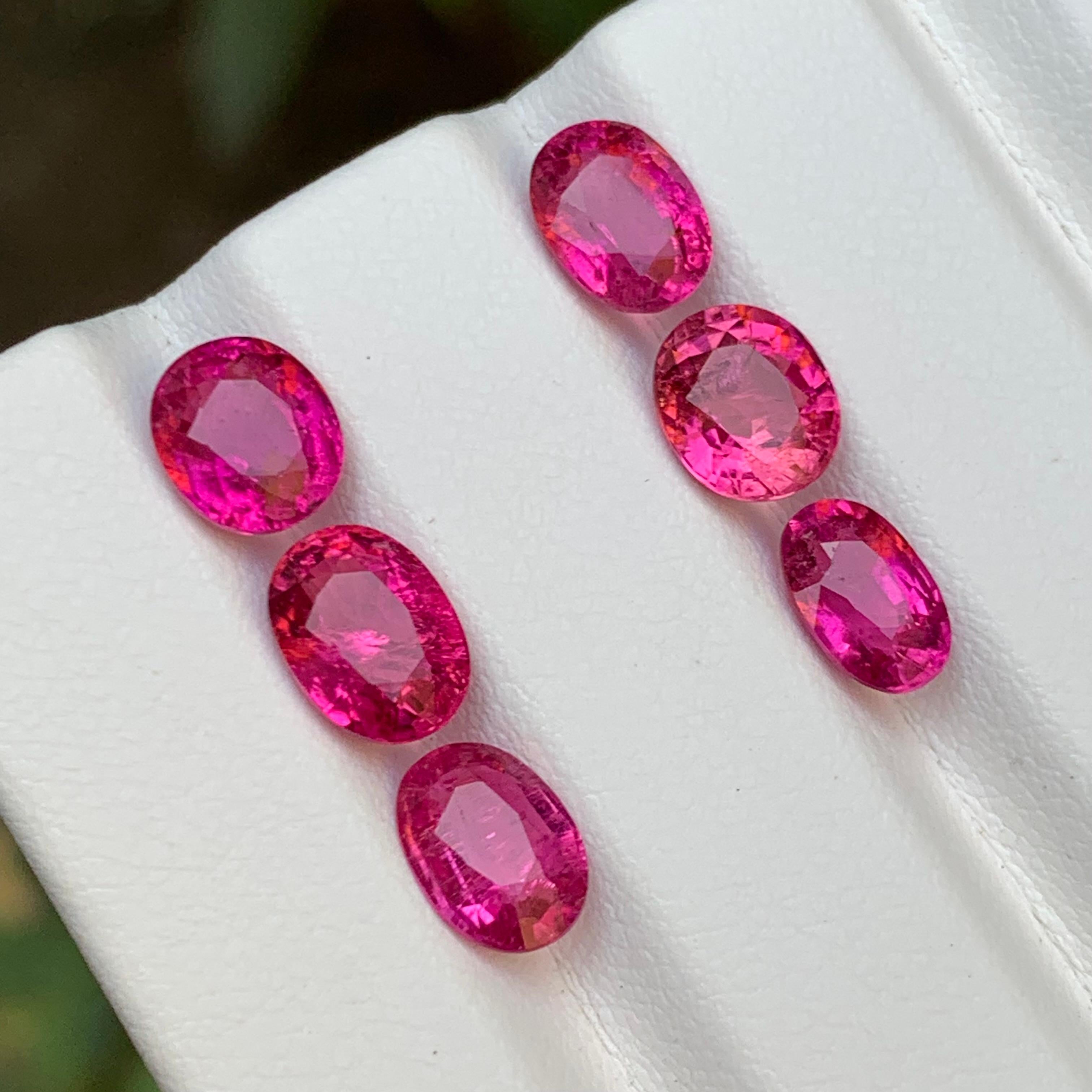 Vivaci e scintillanti gemme sciolte di tormalina rubellite naturale rosa per collane, bracciali o qualsiasi altro gioiello, taglio ovale a cuscino dell'Afghanistan!

💎 TIPO DI GEMMA: Tormalina rubellite
⚖️ PESO:  7,95 Carati
FORMA E TAGLIO: Taglio