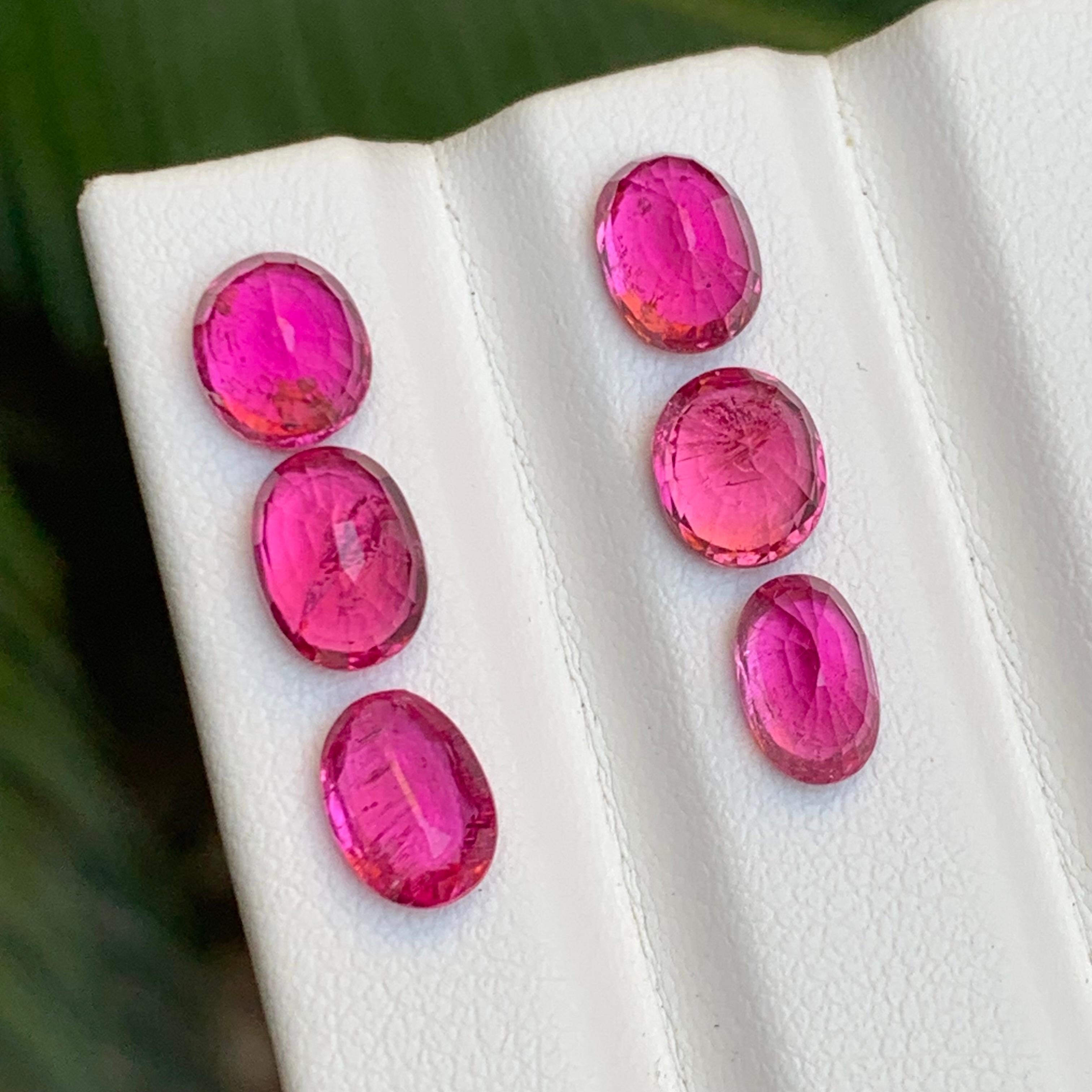 Taglio ovale Gemme sciolte di tormalina rubellite naturale rosa vivo lotto 7,95 ct per gioielli in vendita