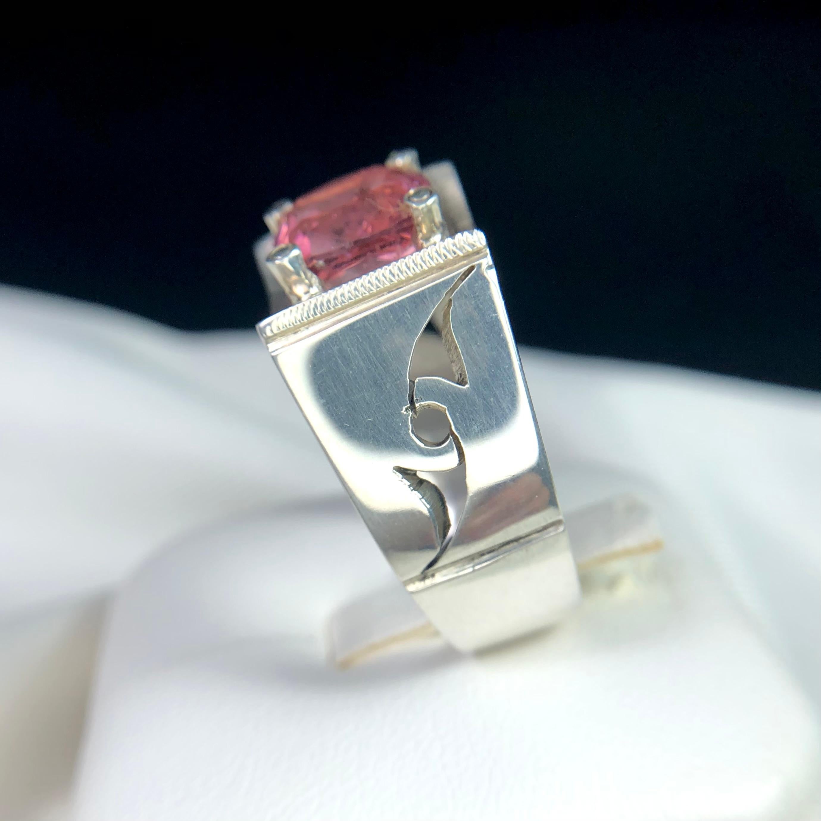 Vivid Pink Natural Tourmaline Gemstone Silver Ring Handmade Cushion Cut-Size 10 Neuf - En vente à Peshawar, PK