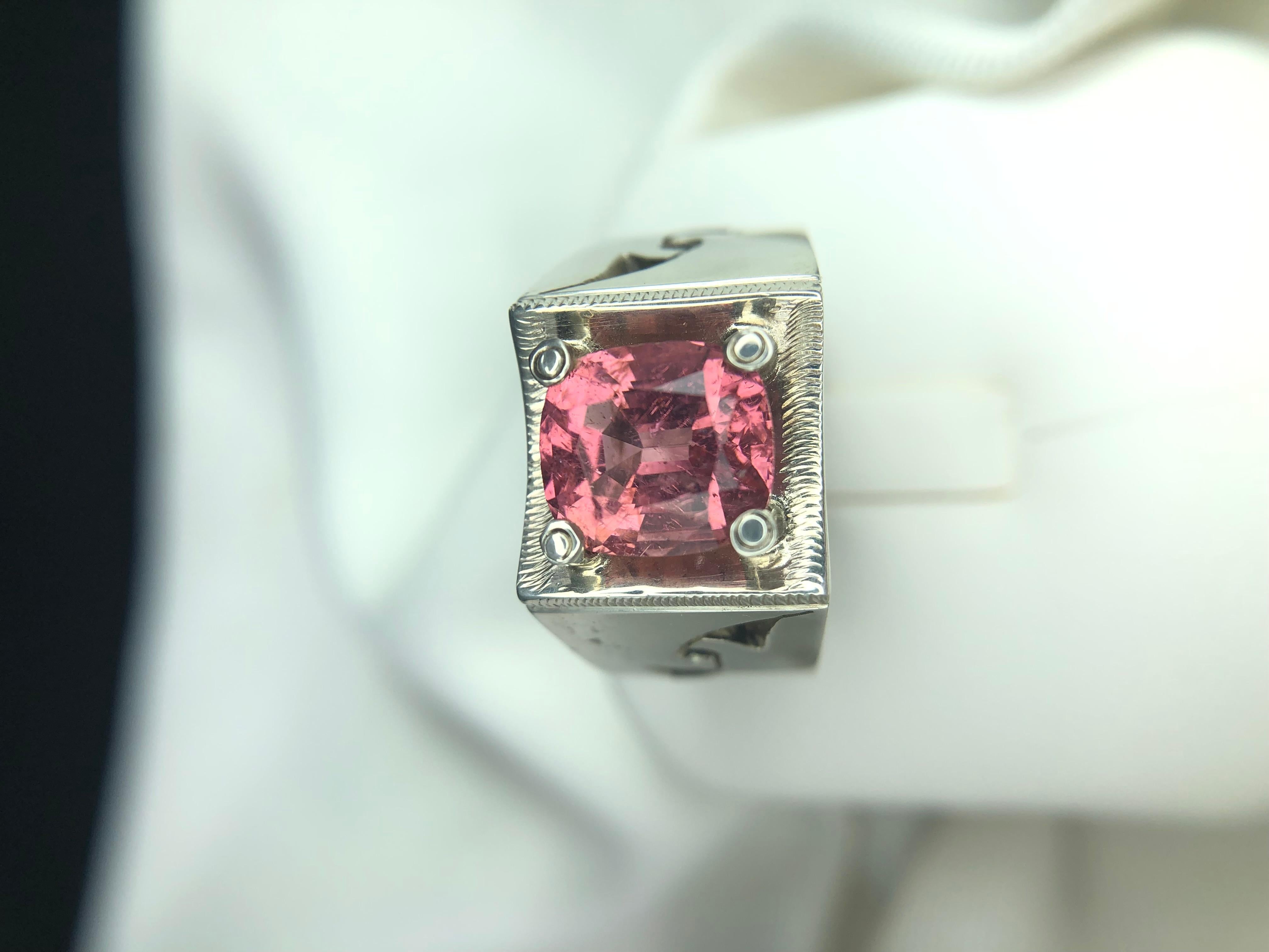 Vivid Pink Natural Tourmaline Gemstone Silver Ring Handmade Cushion Cut-Size 10 Unisexe en vente