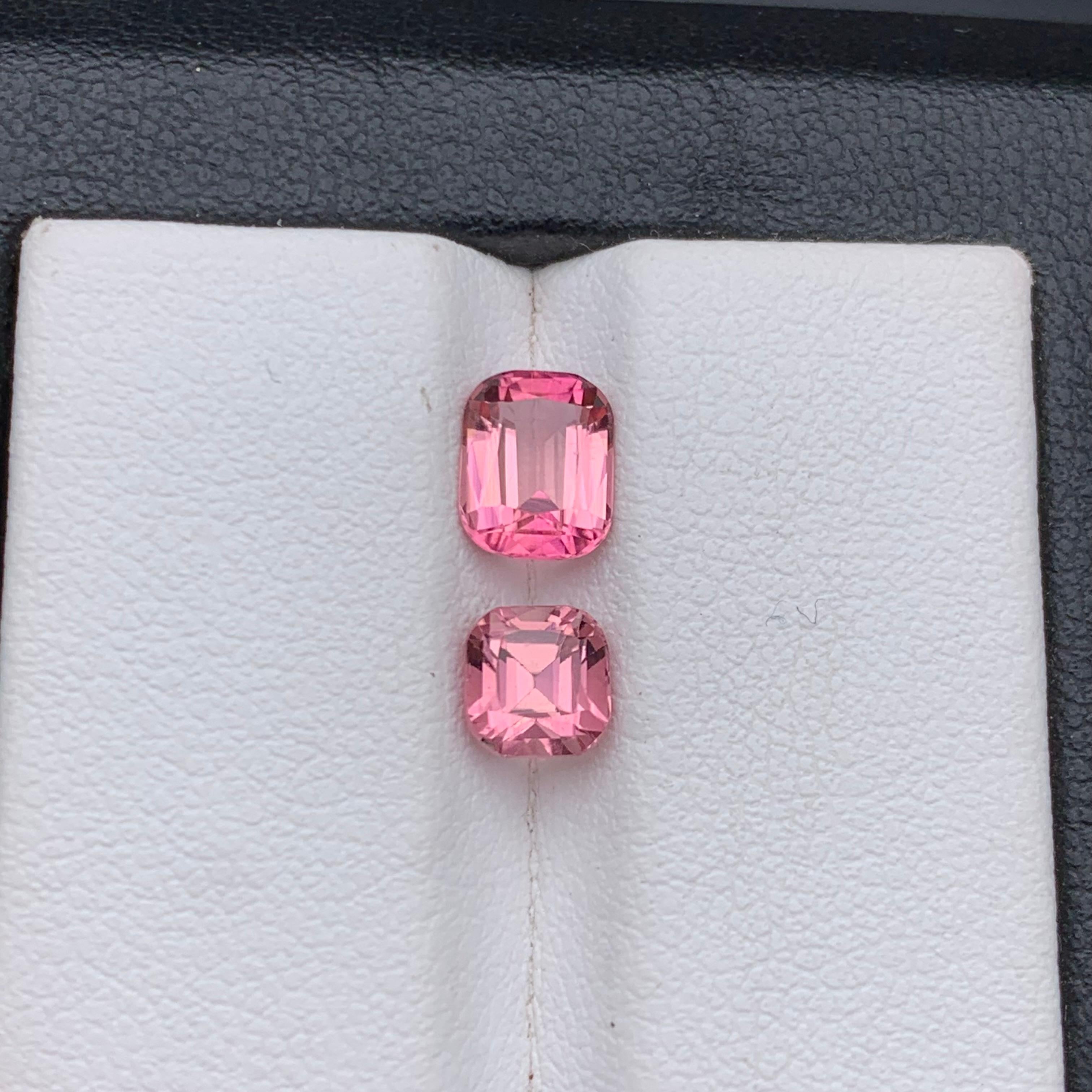 Vivid Pink Natürlicher Turmalin Ring, Ohrringe Lose Edelsteine 1.90 Ct Cushion Cut im Angebot 1