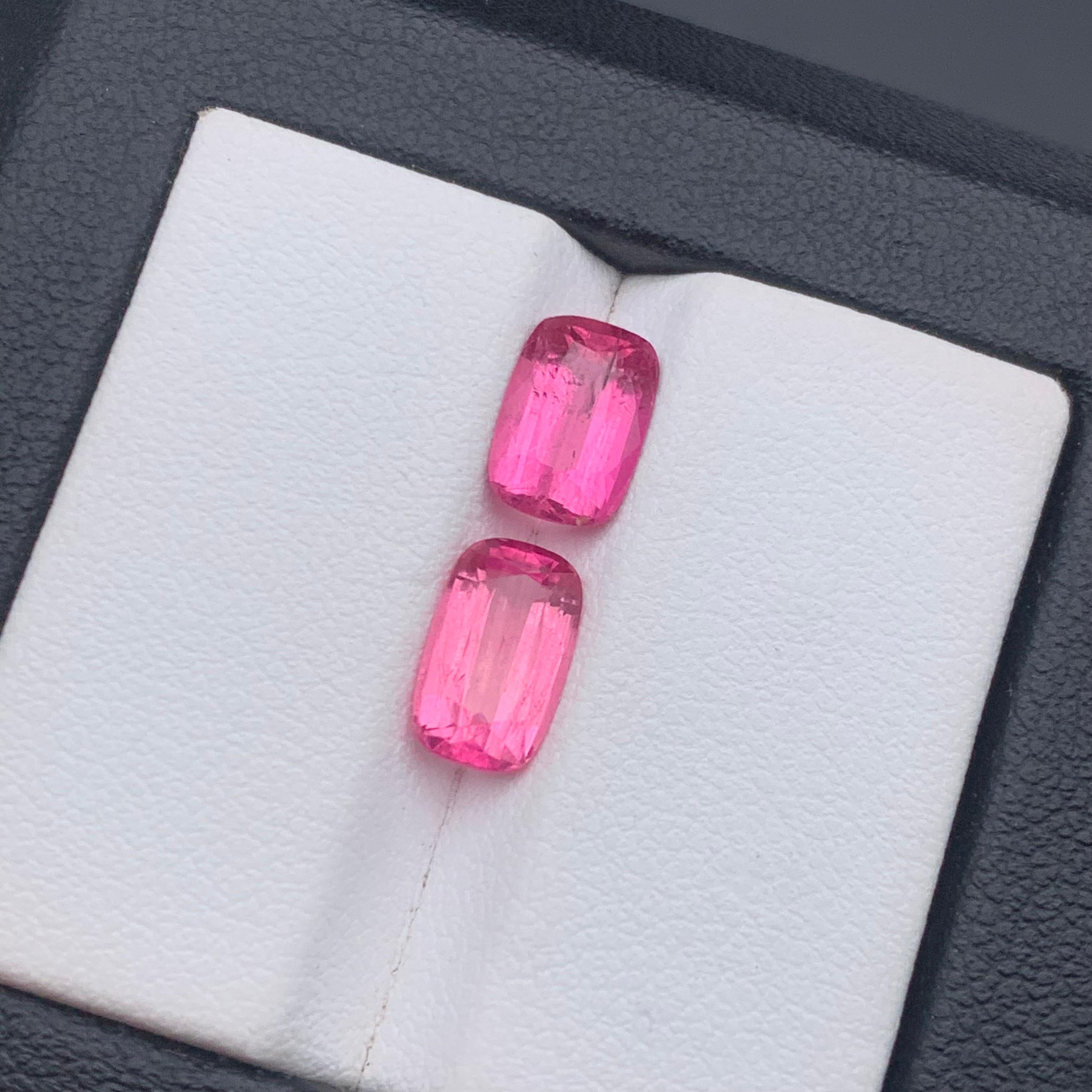 Vivid Pink Natural Tourmaline Ring, Earrings Loose Gemstones 3.10 Ct Cushion Cut For Sale 6