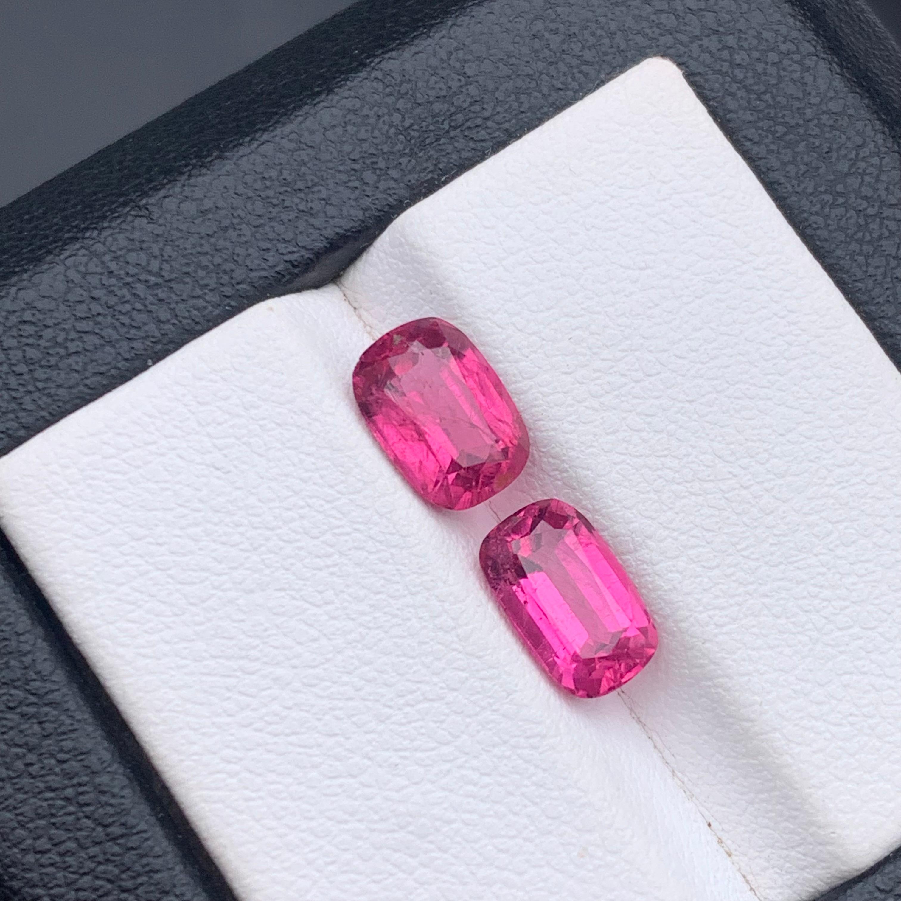Vivid Pink Natürlicher Turmalin Ring, Ohrringe Lose Edelsteine 3.30 Ct Cushion Cut (Kissenschliff) im Angebot