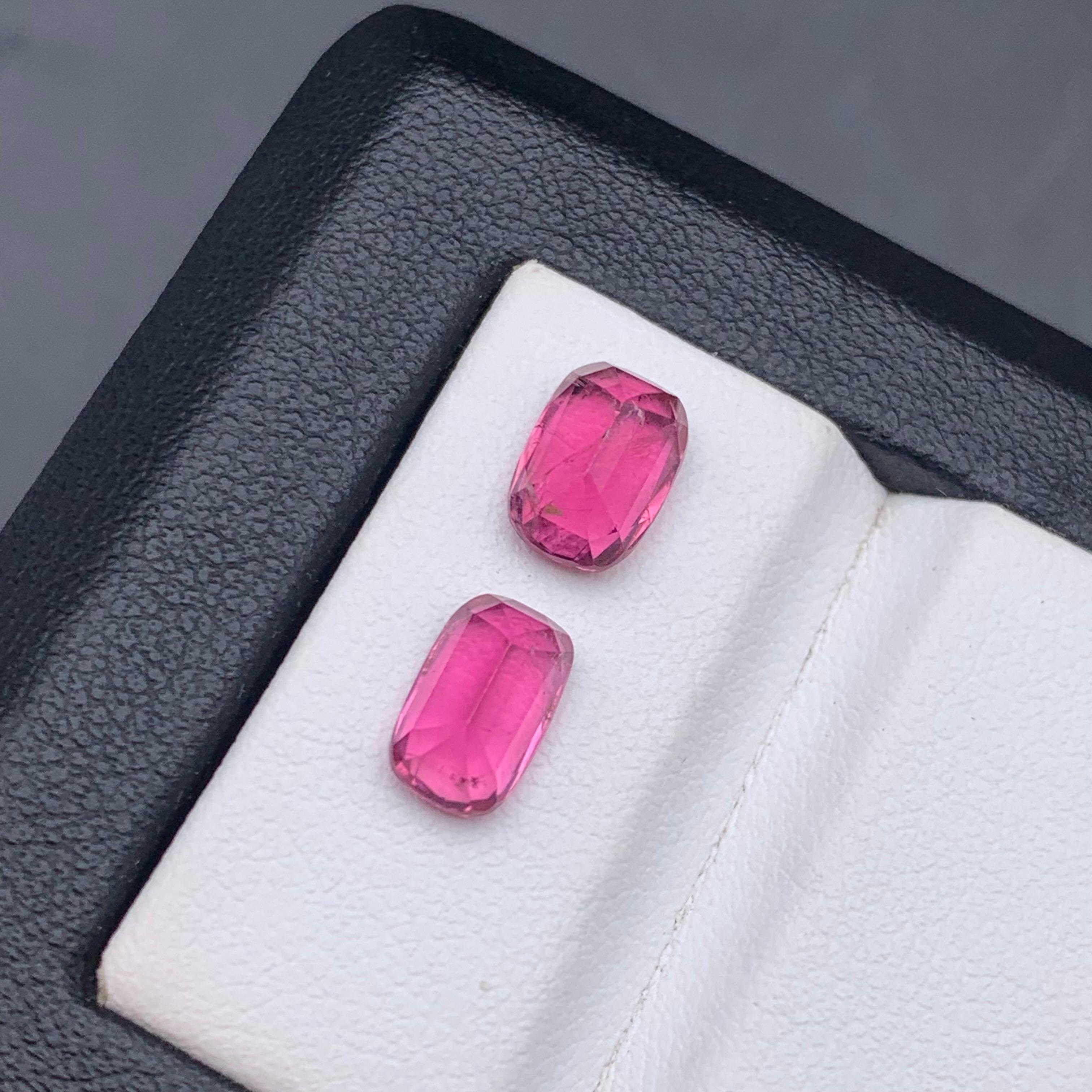Vivid Pink Natürlicher Turmalin Ring, Ohrringe Lose Edelsteine 3.30 Ct Cushion Cut für Damen oder Herren im Angebot