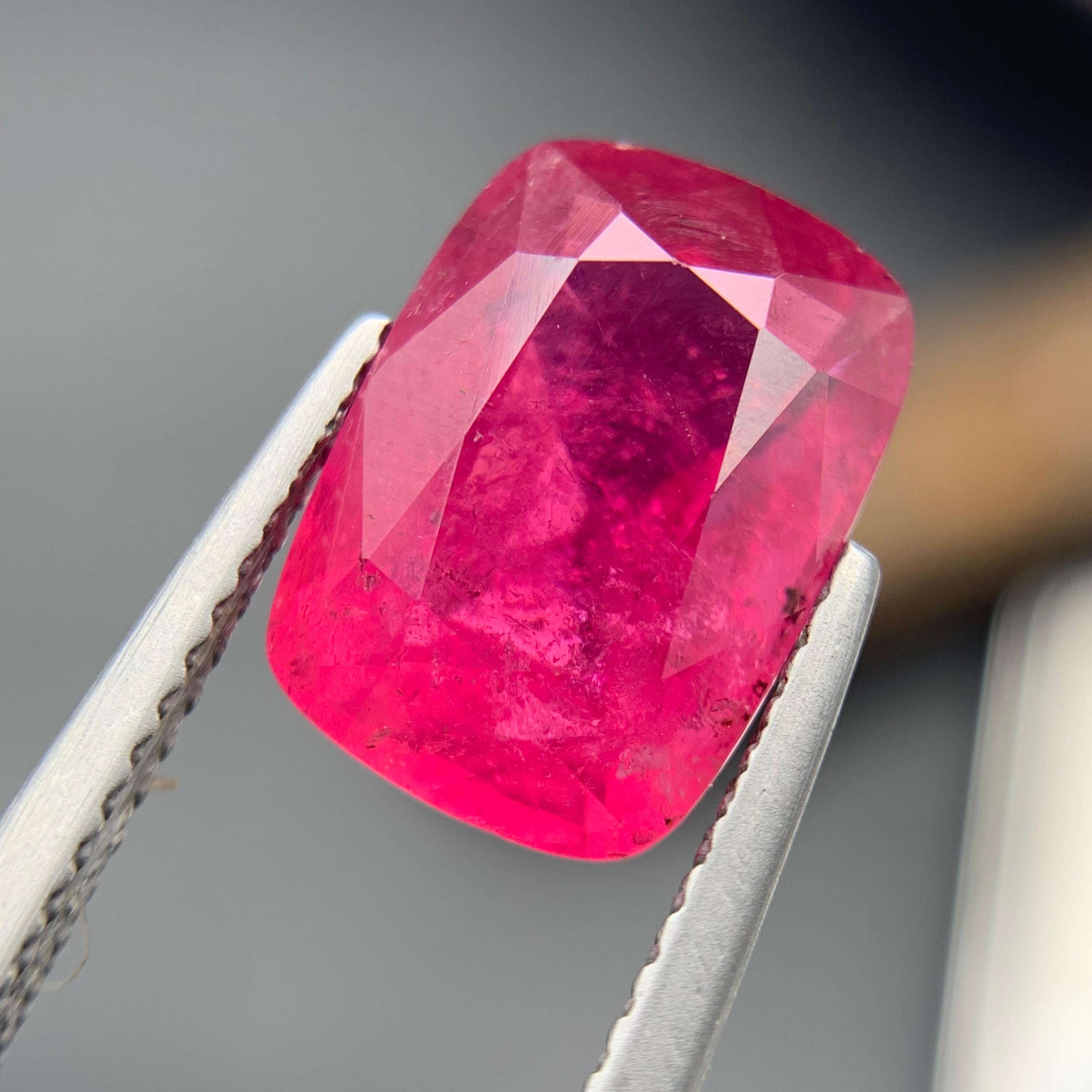 Vivid Pink Natural Tourmaline Ring, Earrings Loose Gemstones 4.95 Ct Cushion Cut For Sale 6