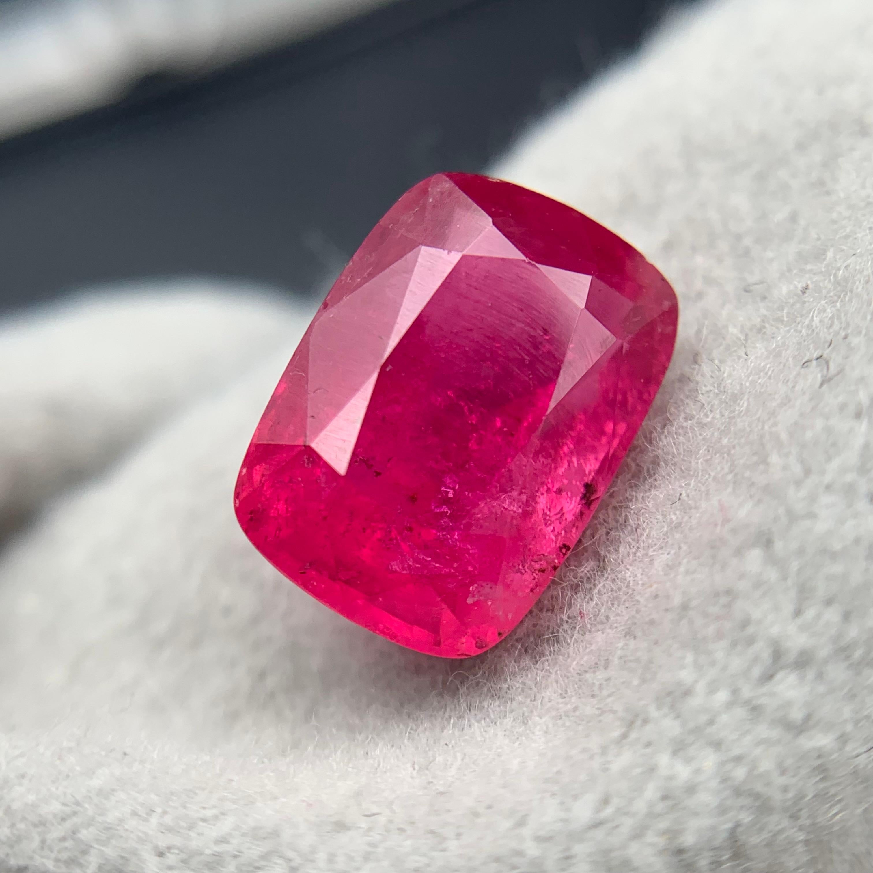 Women's or Men's Vivid Pink Natural Tourmaline Ring, Earrings Loose Gemstones 4.95 Ct Cushion Cut For Sale