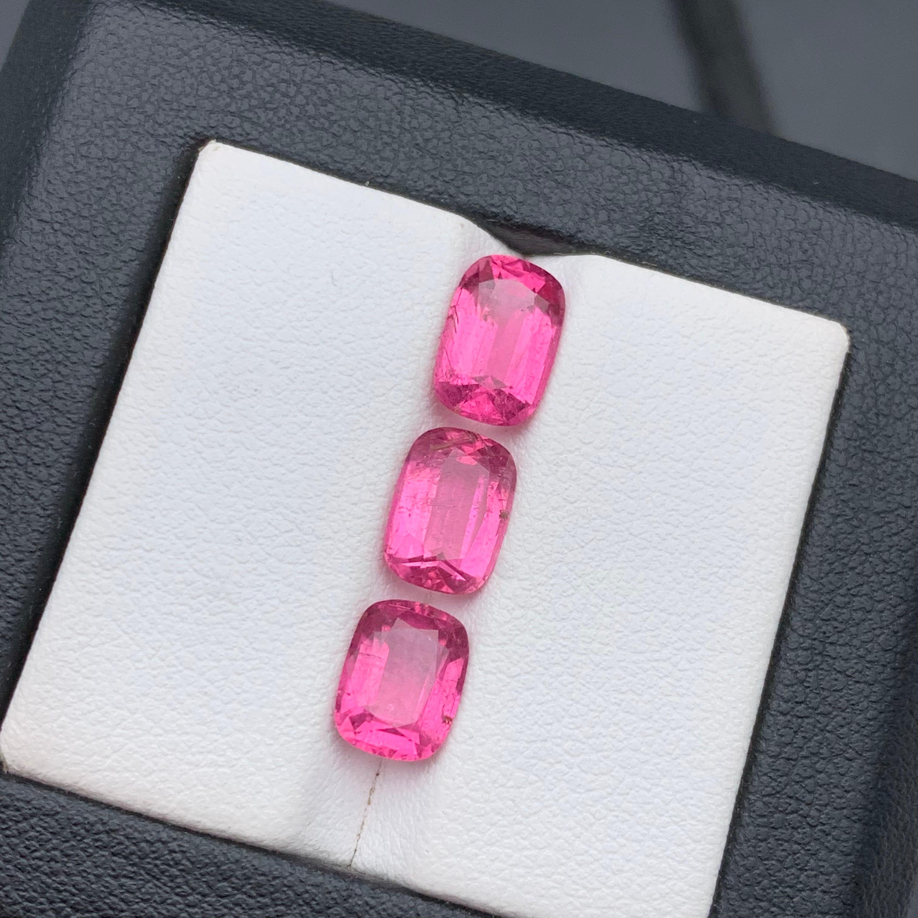 Vivid Pink Natural Tourmaline Ring, Earrings Loose Gemstones 5.05 Ct Cushion Cut For Sale 5