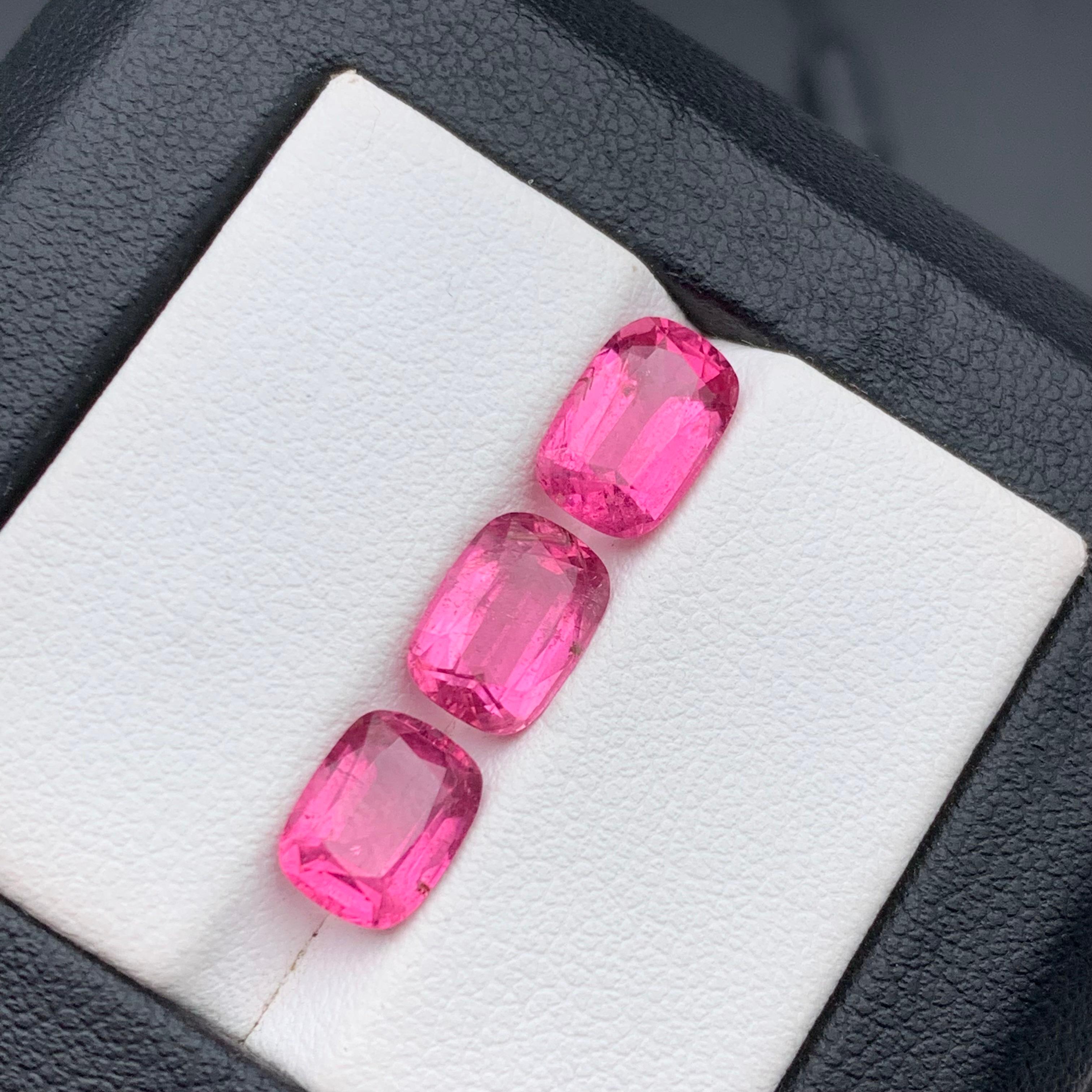 Vivid Pink Natural Tourmaline Ring, Earrings Loose Gemstones 5.05 Ct Cushion Cut For Sale 8