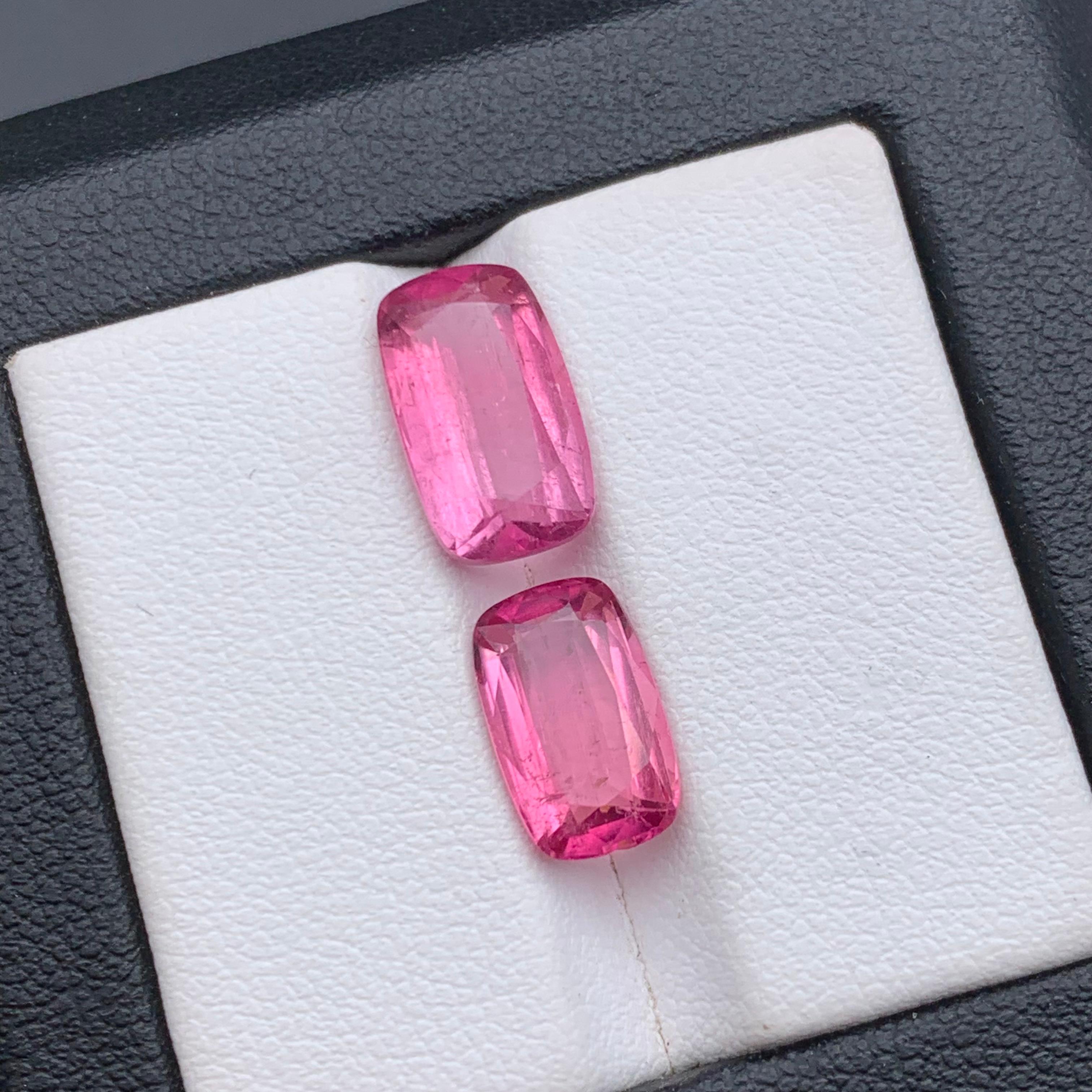 Vivid Pink Natural Tourmaline Ring, Earrings Loose Gemstones 6.45 Ct Cushion Cut For Sale 3
