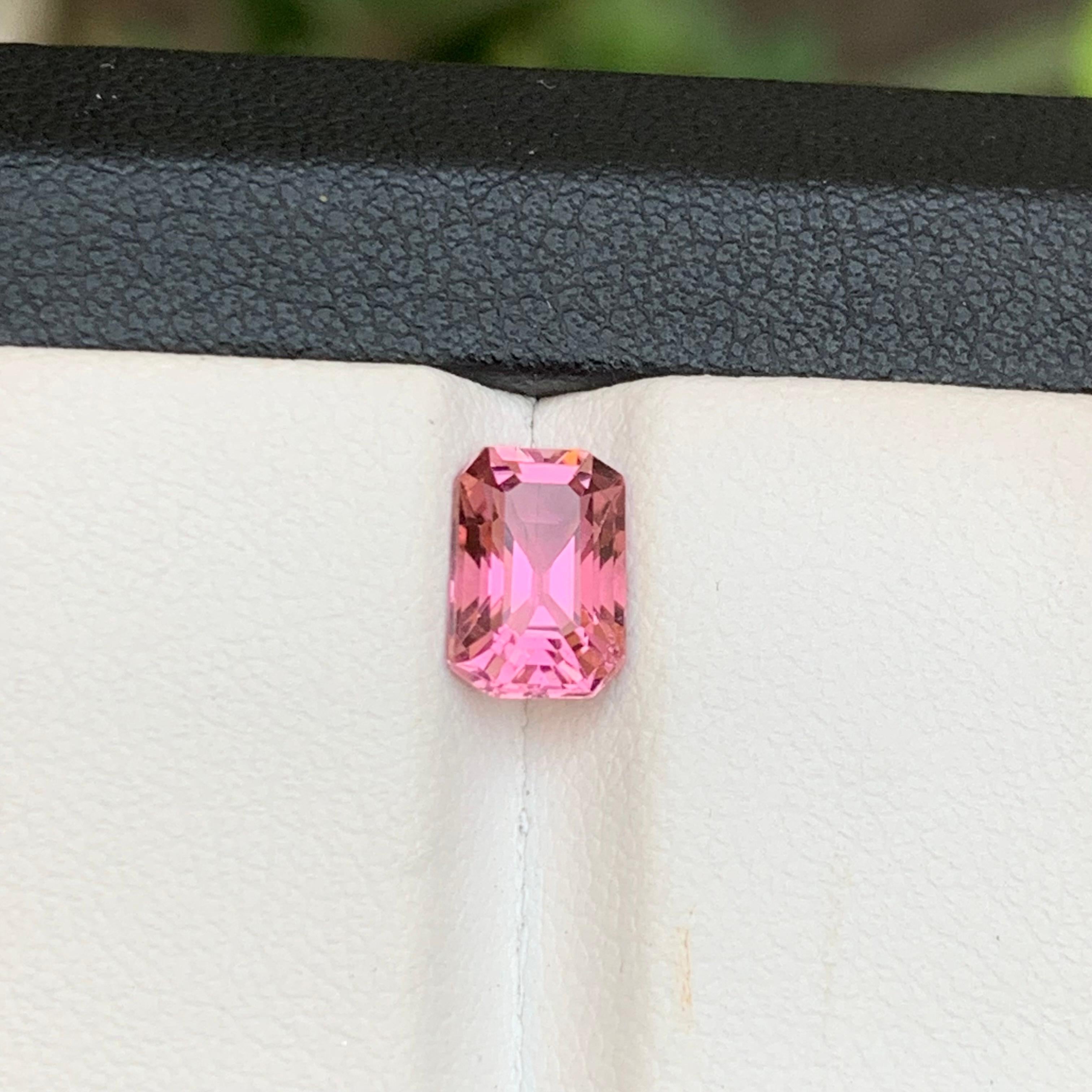 Vivid Pink Natural Tourmaline Ring Loose Gemstone 1.50 Ct Emerald Cut-Jewelry For Sale 2