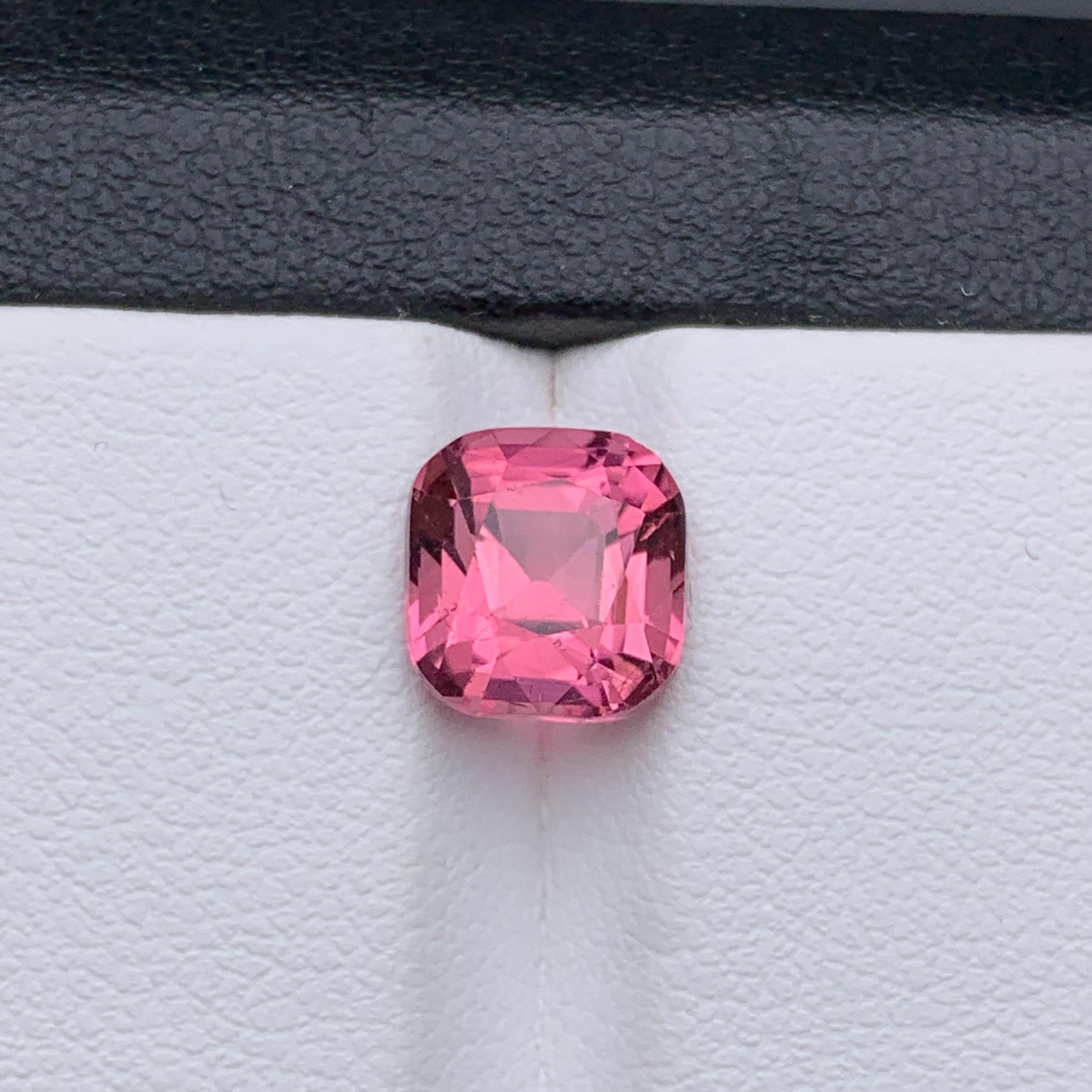 Vivid Pink Natural Turmalin Ring Lose Edelstein 2.80 Karat Quadrat Cushion Cut im Angebot 7