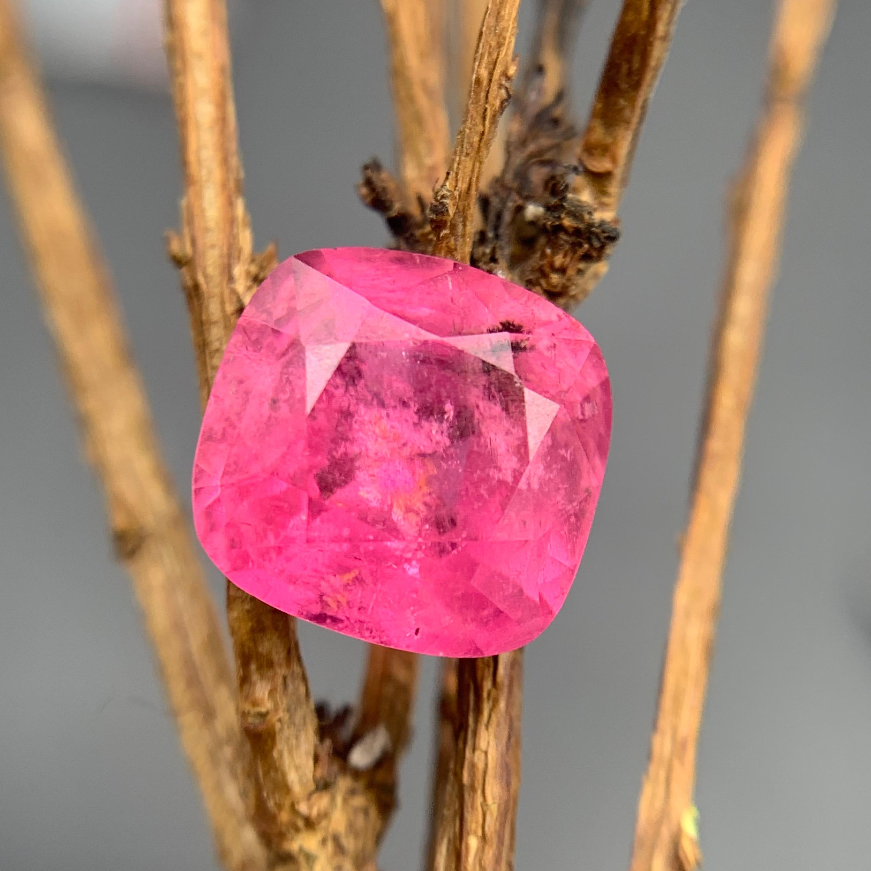 Vivid Pink Natural Tourmaline Ring Loose Gemstones 3 Ct Cushion Cut for Jewelry For Sale 7