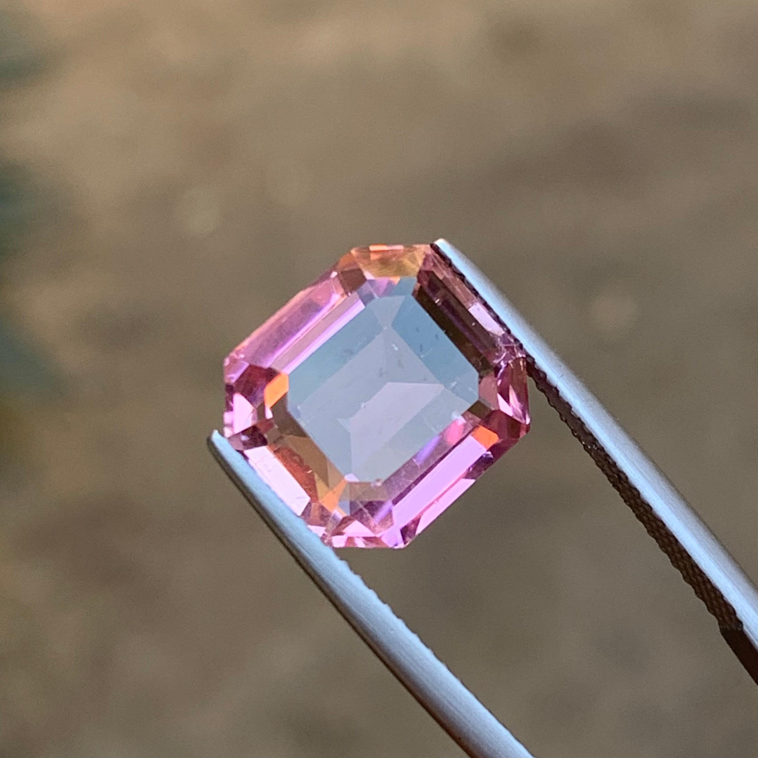 Vivid Pink Natürlicher Turmalin Ring, Anhänger Loser Edelstein 8,65 Ct Smaragdschliff im Zustand „Neu“ im Angebot in Peshawar, PK