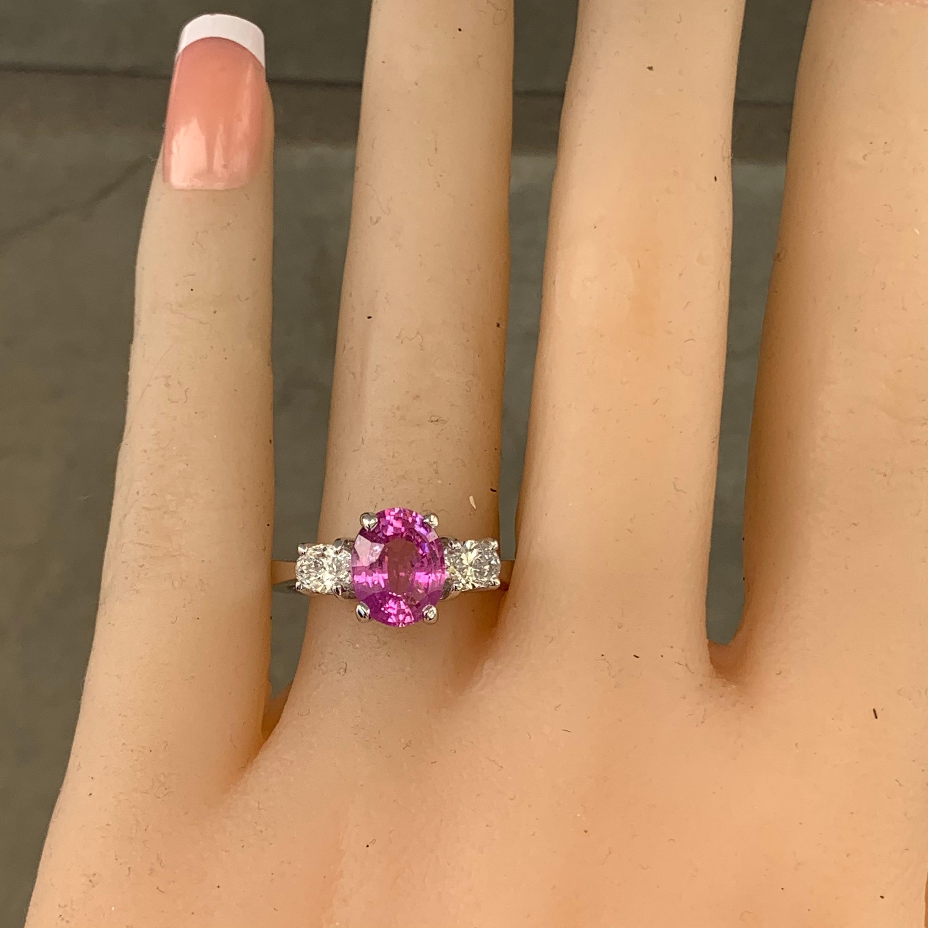 Vivid Pink Sapphire 2.30 Carat Three-Stone Ring 18 Karat White For Sale 1