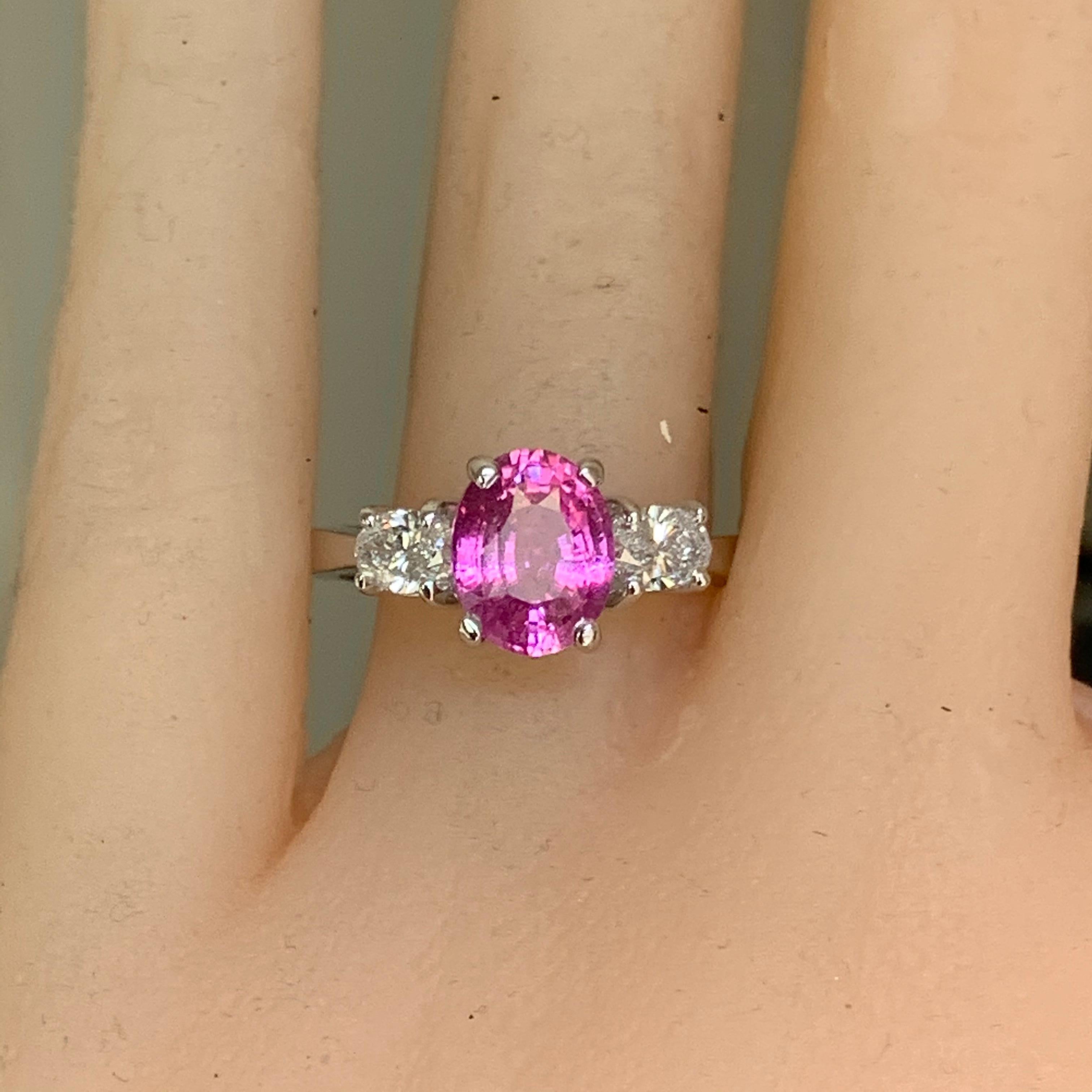 Vivid Pink Sapphire 2.30 Carat Three-Stone Ring 18 Karat White For Sale 2