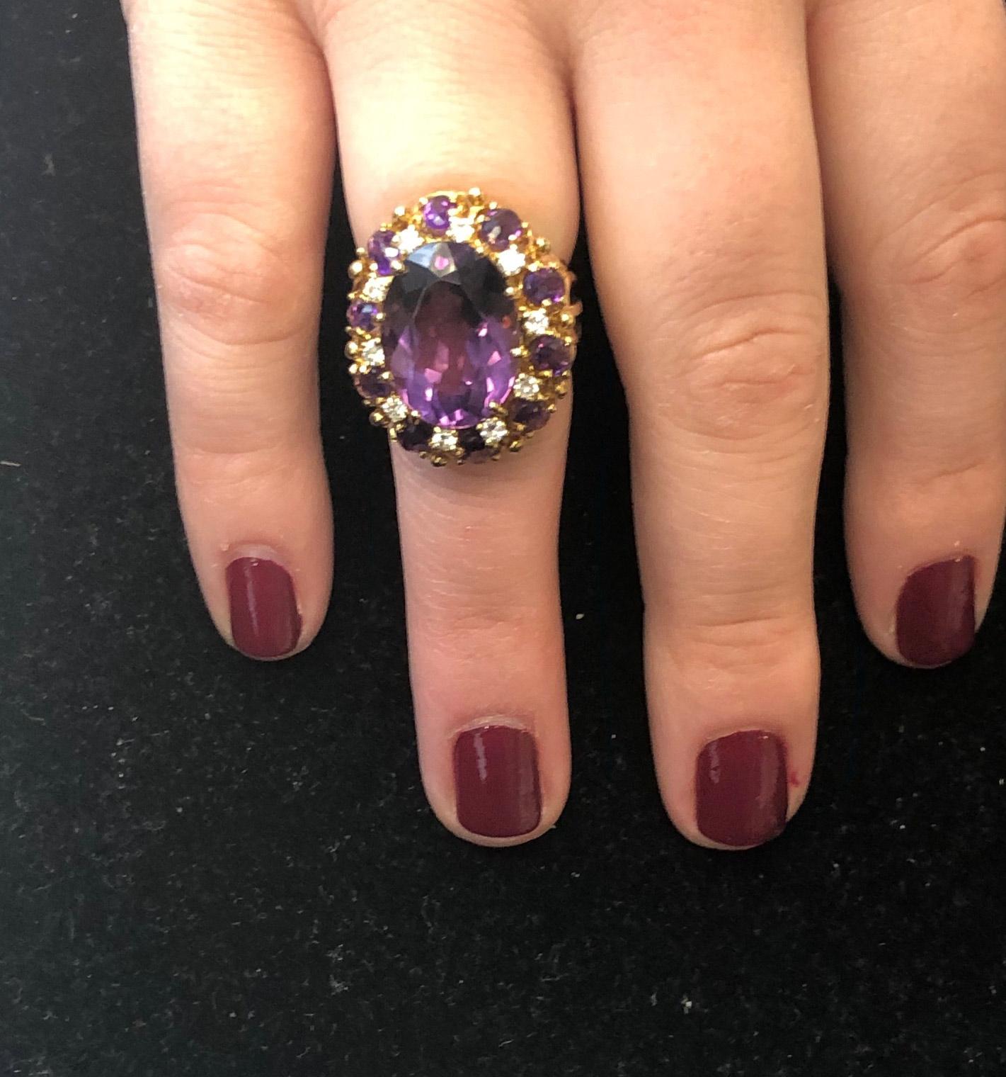 Women's Vivid Purple Amethyst Diamond 18 Karat Yellow Gold 1960s Ring