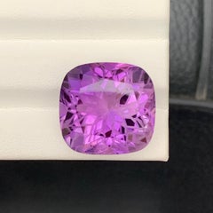 Vivid Purple Color Fancy Flower Cut Brazilian Amethyst Gemstone for Jewellery