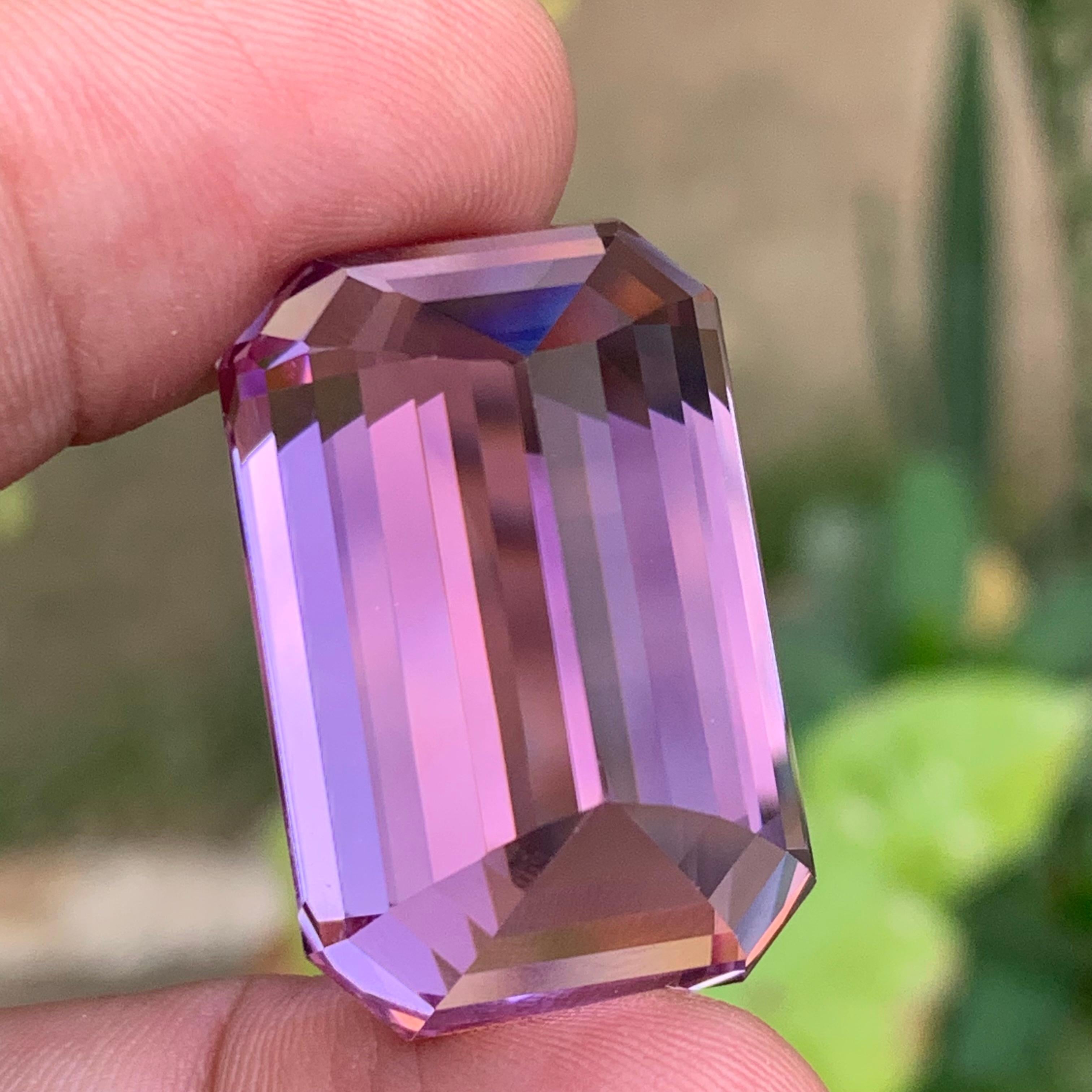 Vivid lila Kunzit 112,65 Karat natürlichen losen Edelstein selten Sammlerstück im Angebot 5